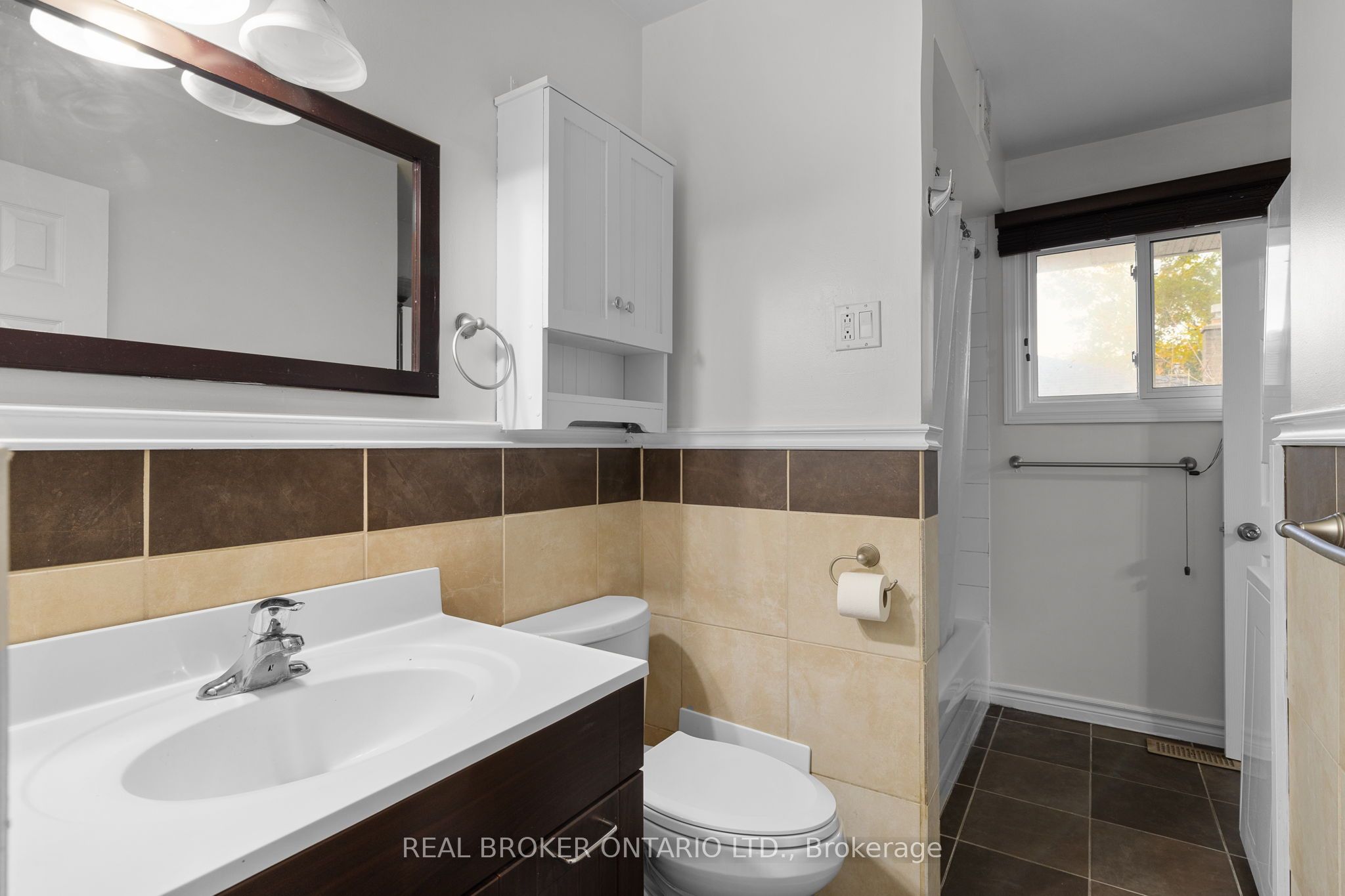 65 Ottaway Avenue Property Photo 18