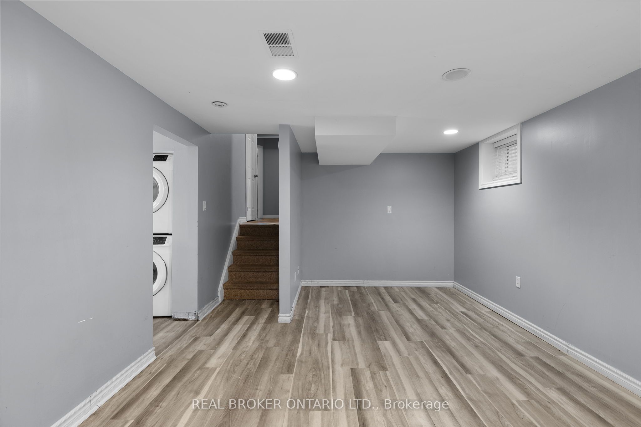 65 Ottaway Avenue Property Photo 28