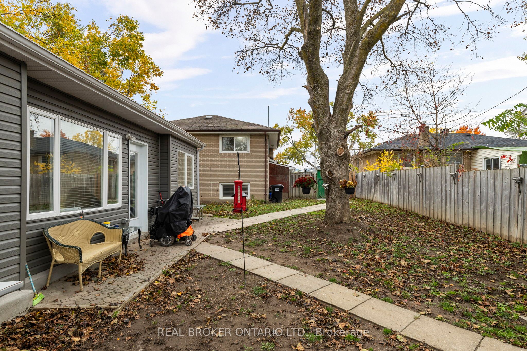 65 Ottaway Avenue Property Photo 33