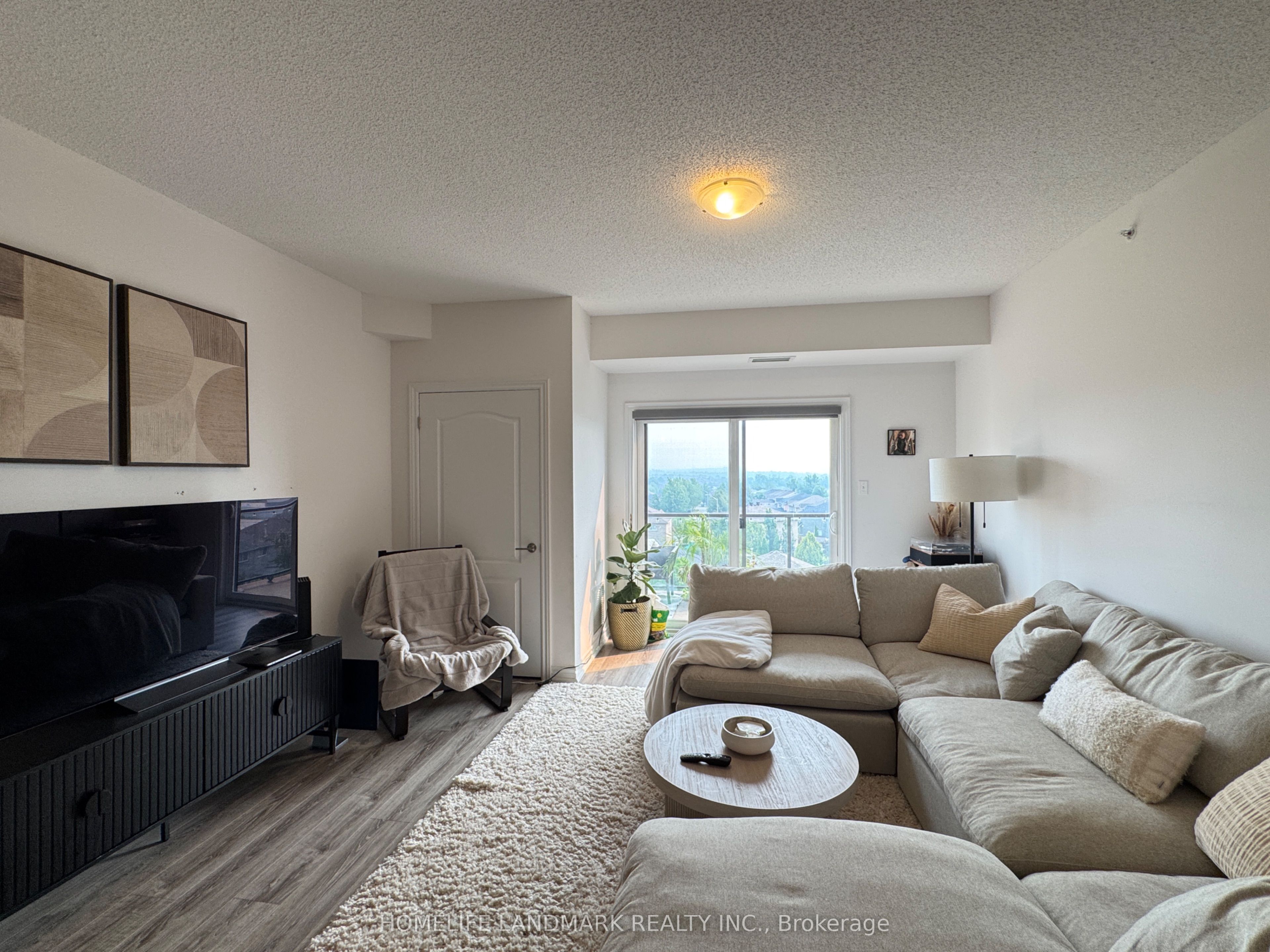 100 Dean Avenue 404 Property Photo 8