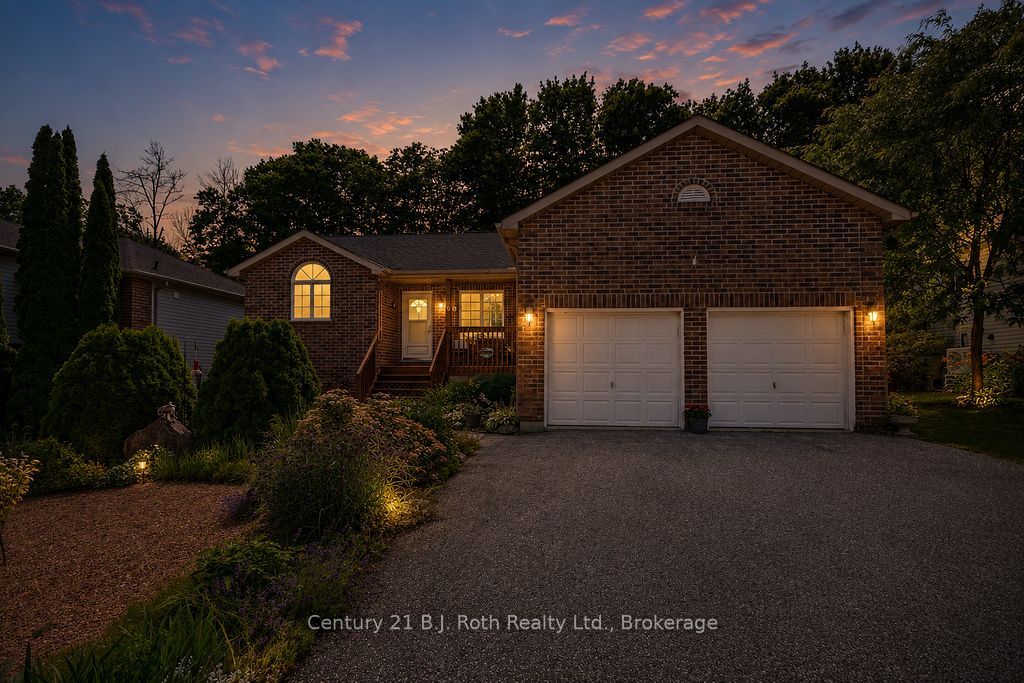 59 Anderson Crescent Property Photo 1