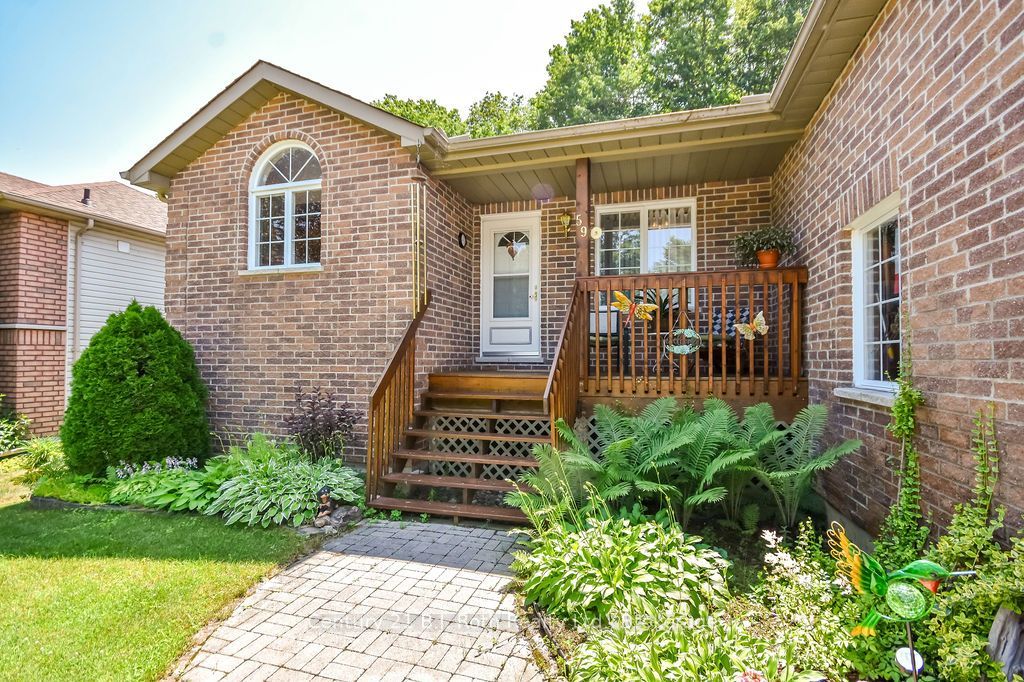 59 Anderson Crescent Property Photo 3