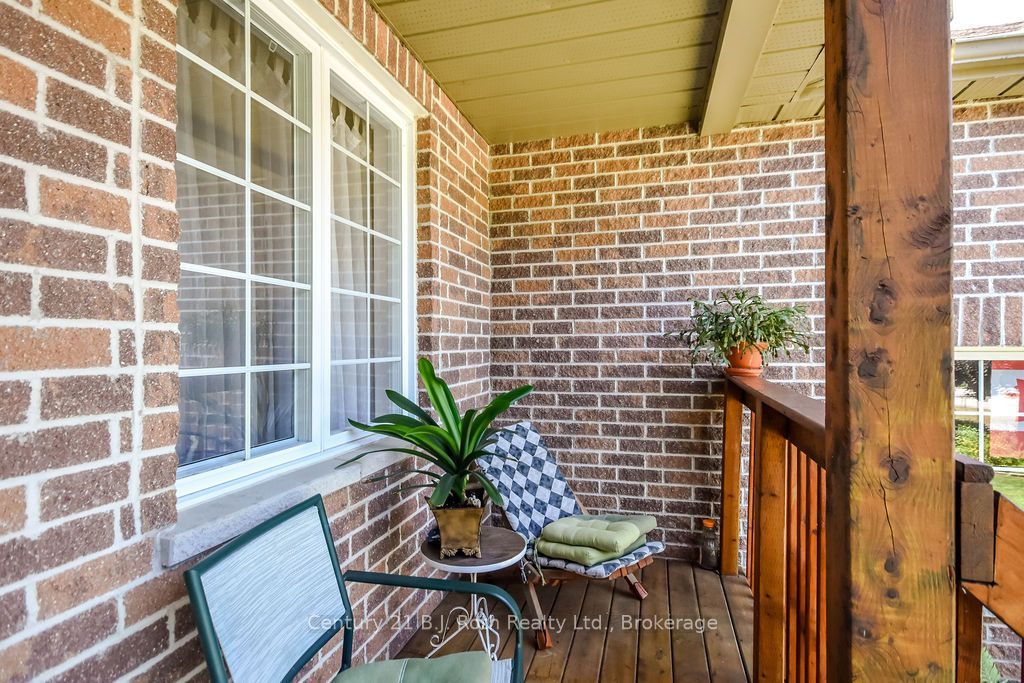 59 Anderson Crescent Property Photo 4