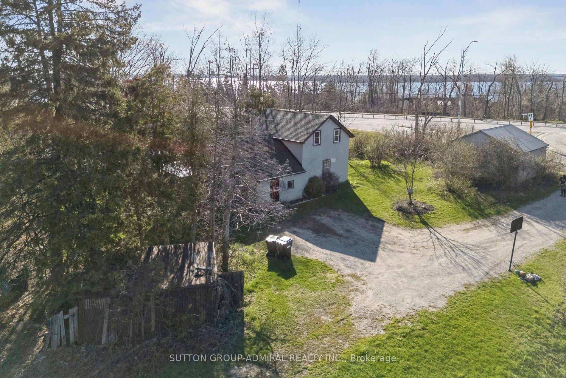 1662 Penley Road Property Photo 7