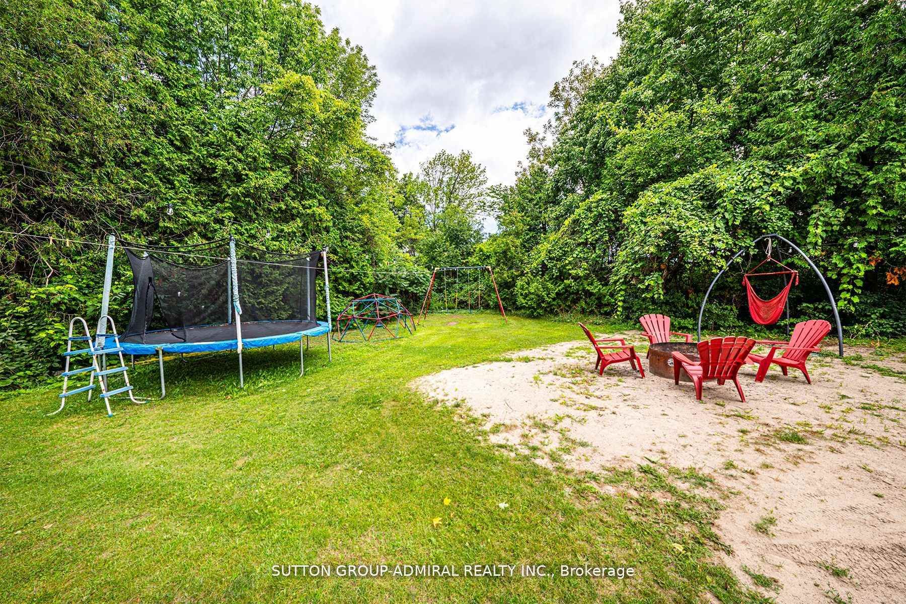 1662 Penley Road Property Photo 8