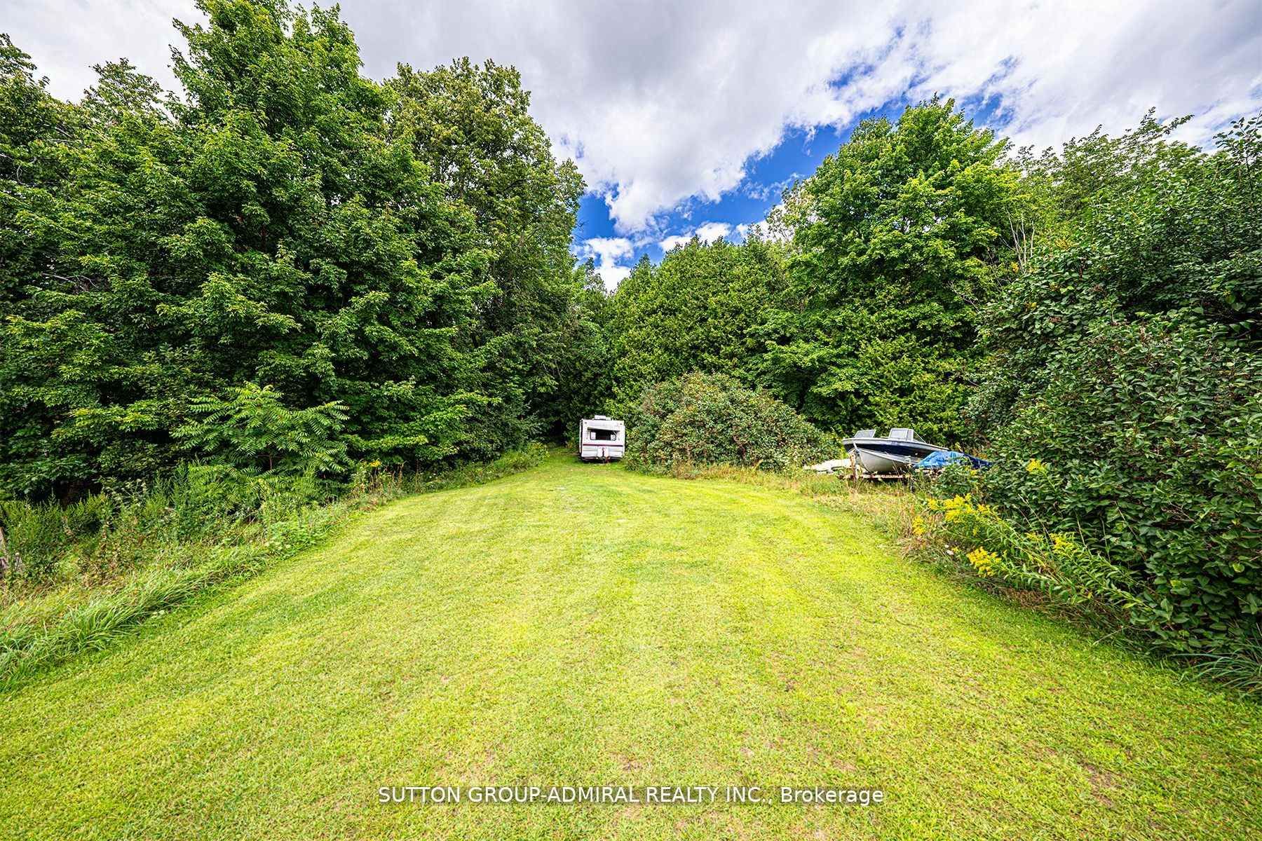 1662 Penley Road Property Photo 9