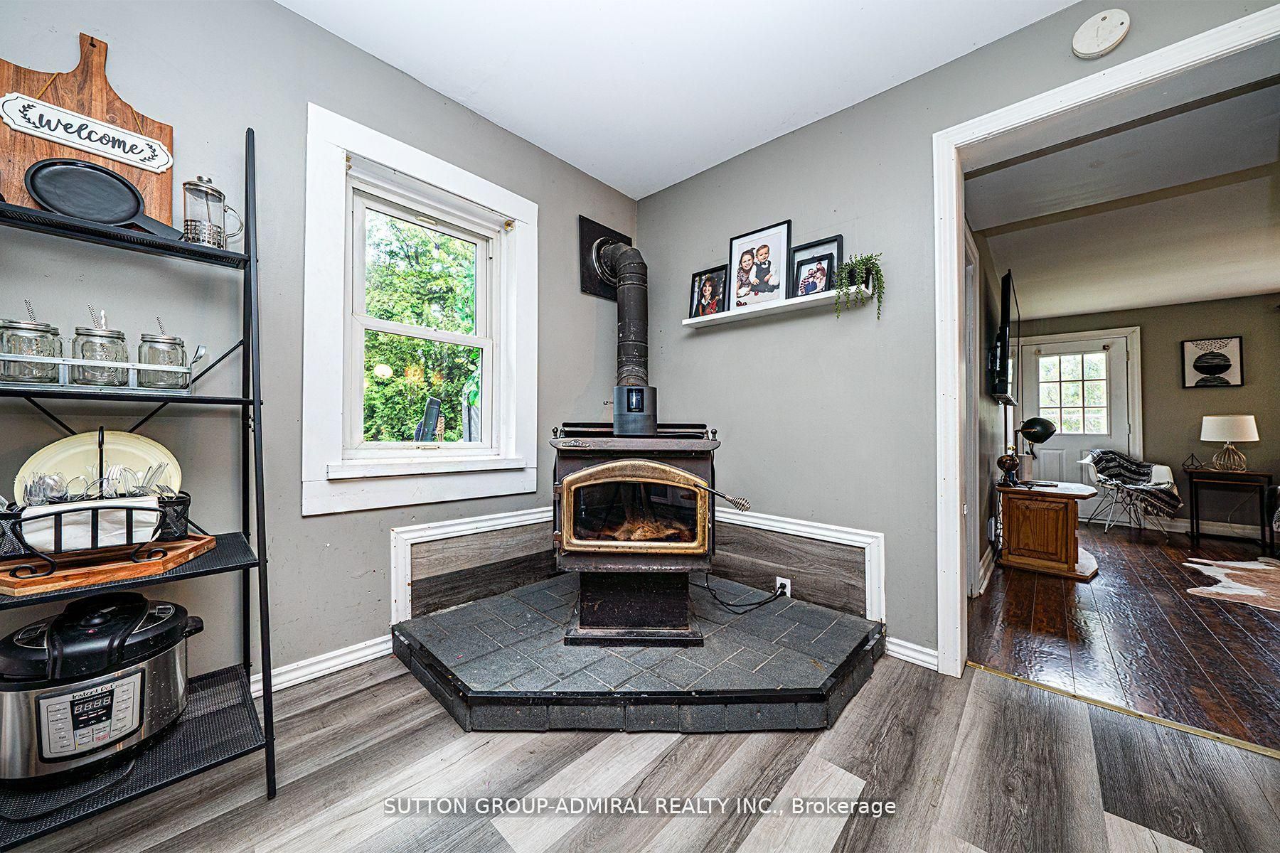 1662 Penley Road Property Photo 12