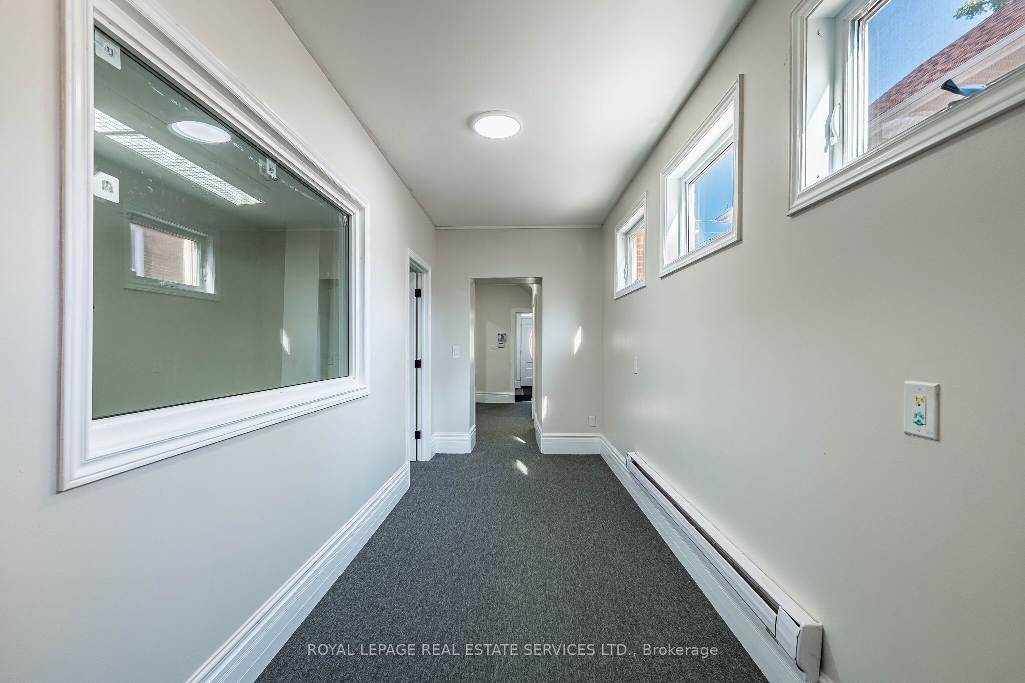 100 Essa Road Property Photo 7
