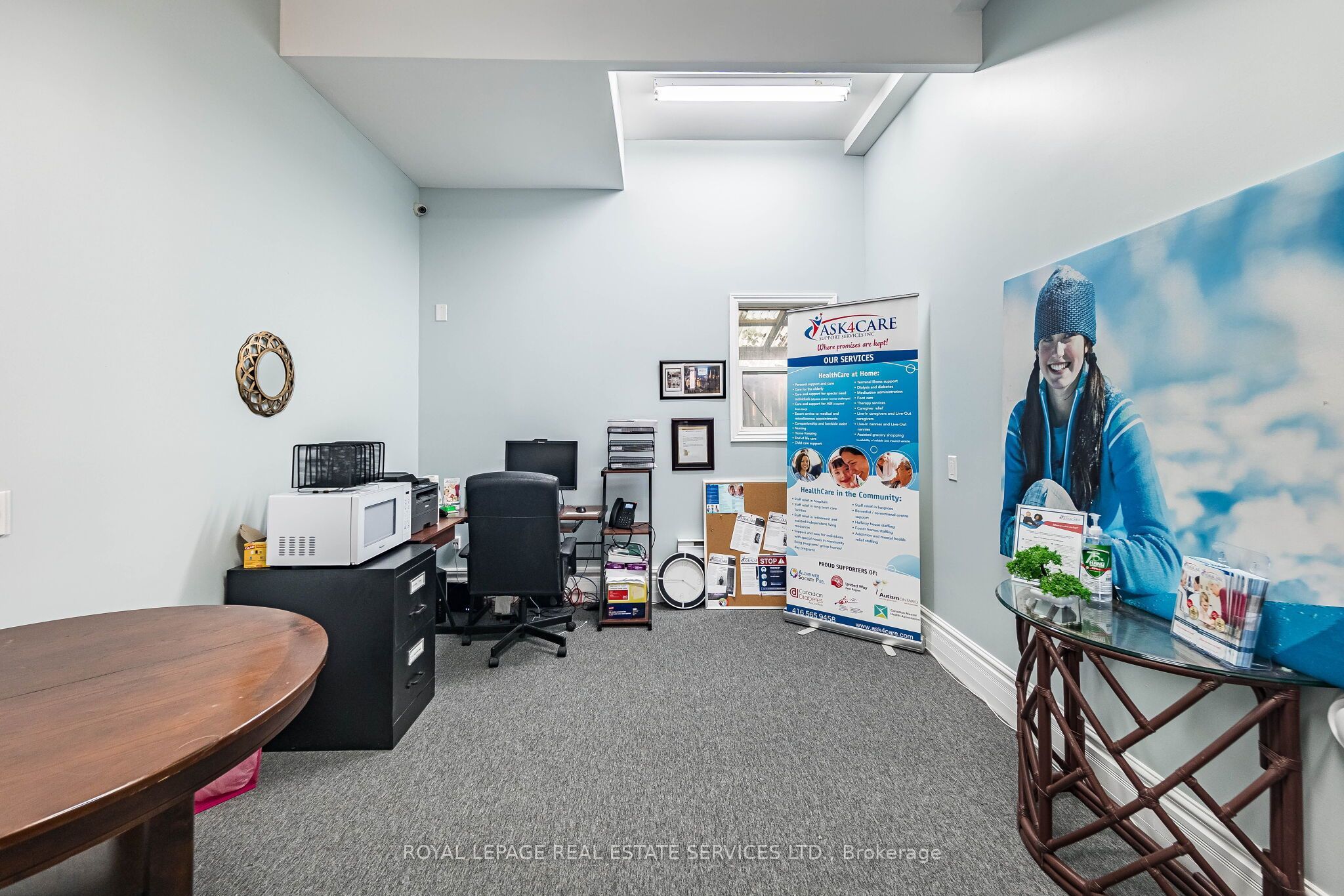 100 Essa Road Property Photo 13
