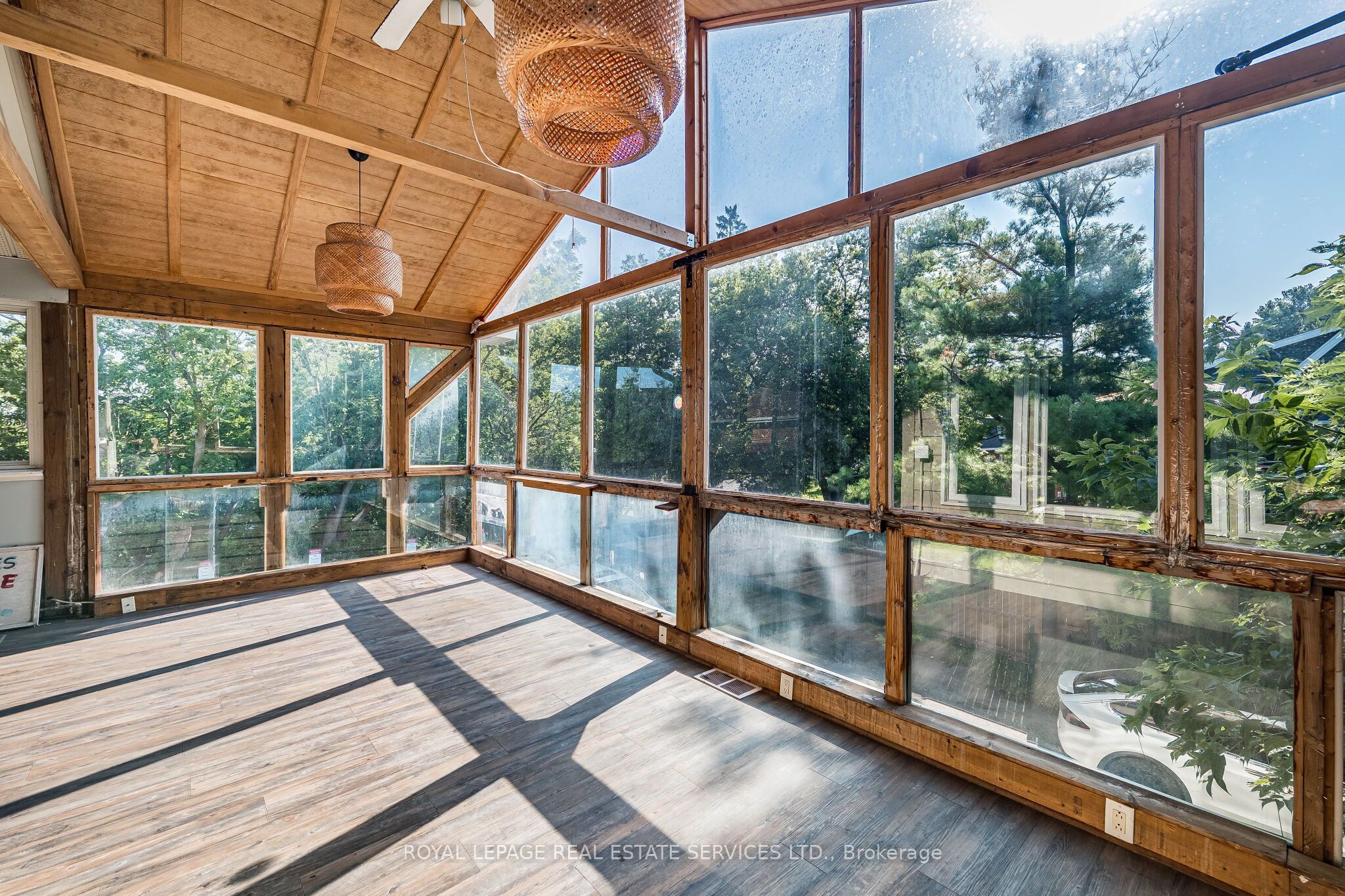 100 Essa Road Property Photo 30