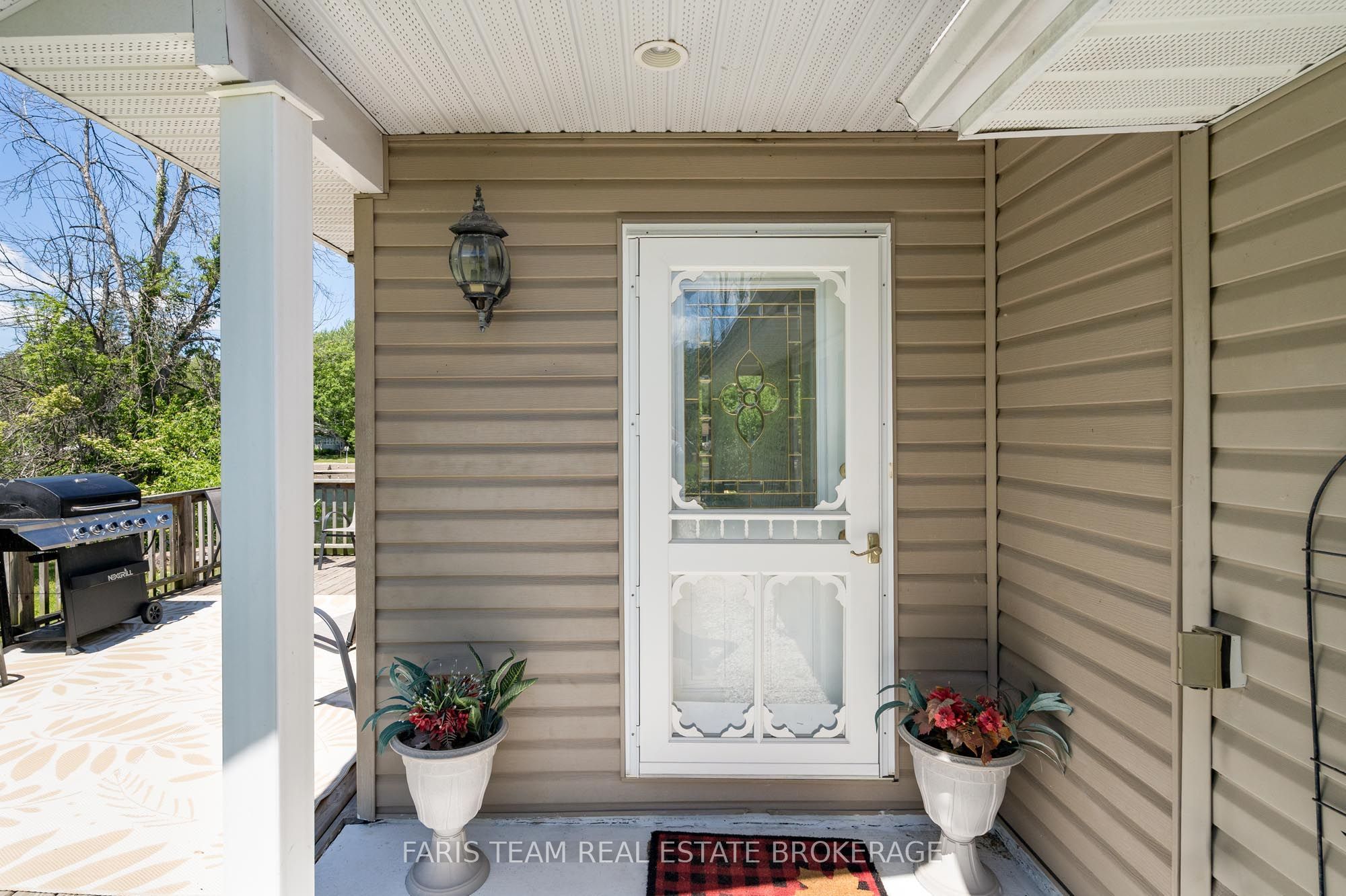 4654 Iron Bridge Lane Property Photo 3