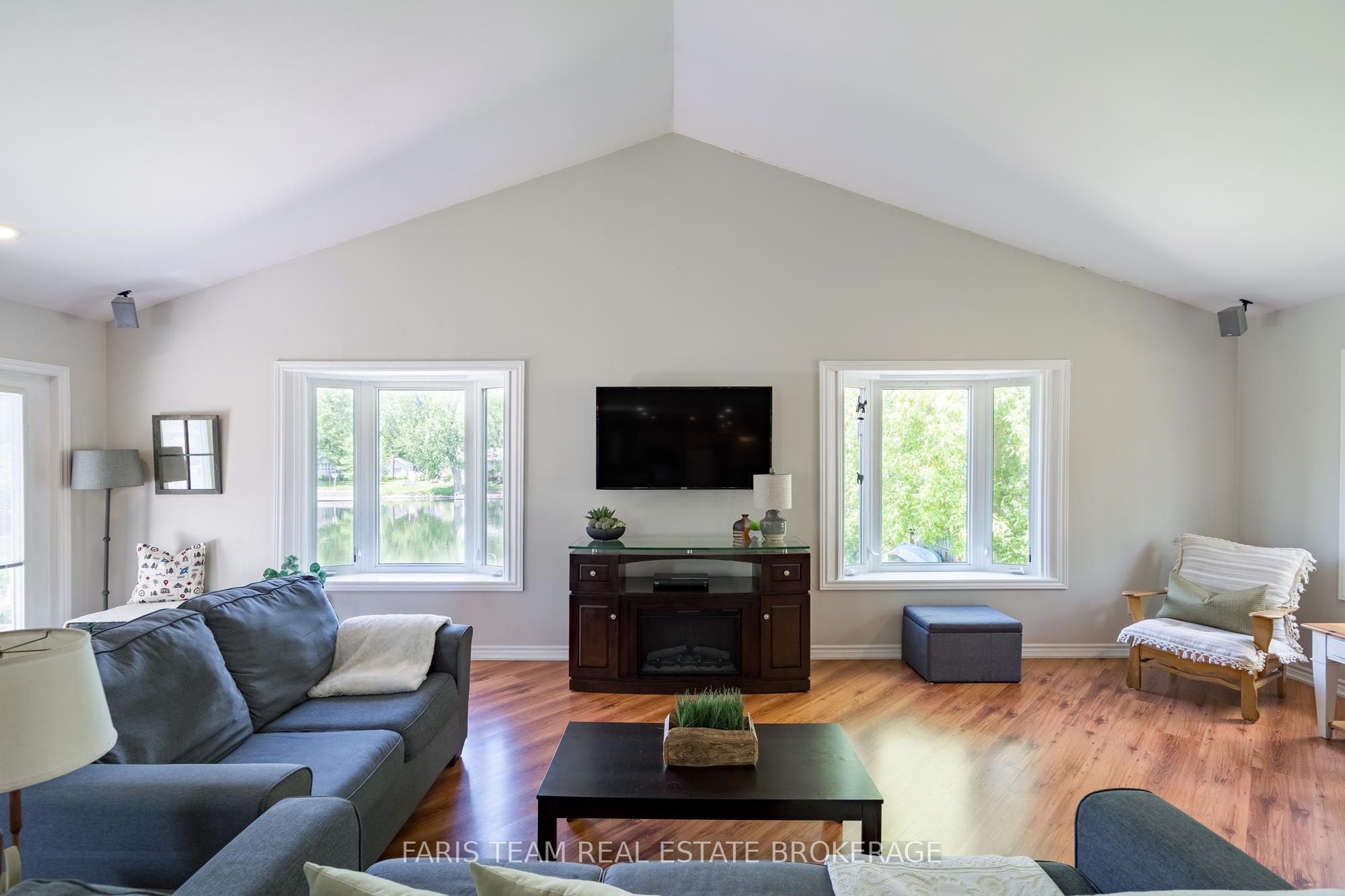 4654 Iron Bridge Lane Property Photo 12