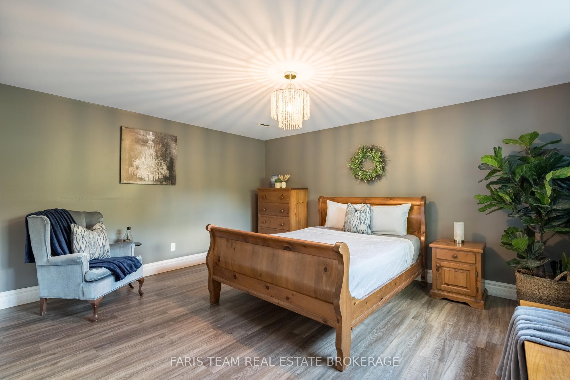 4654 Iron Bridge Lane Property Photo 16