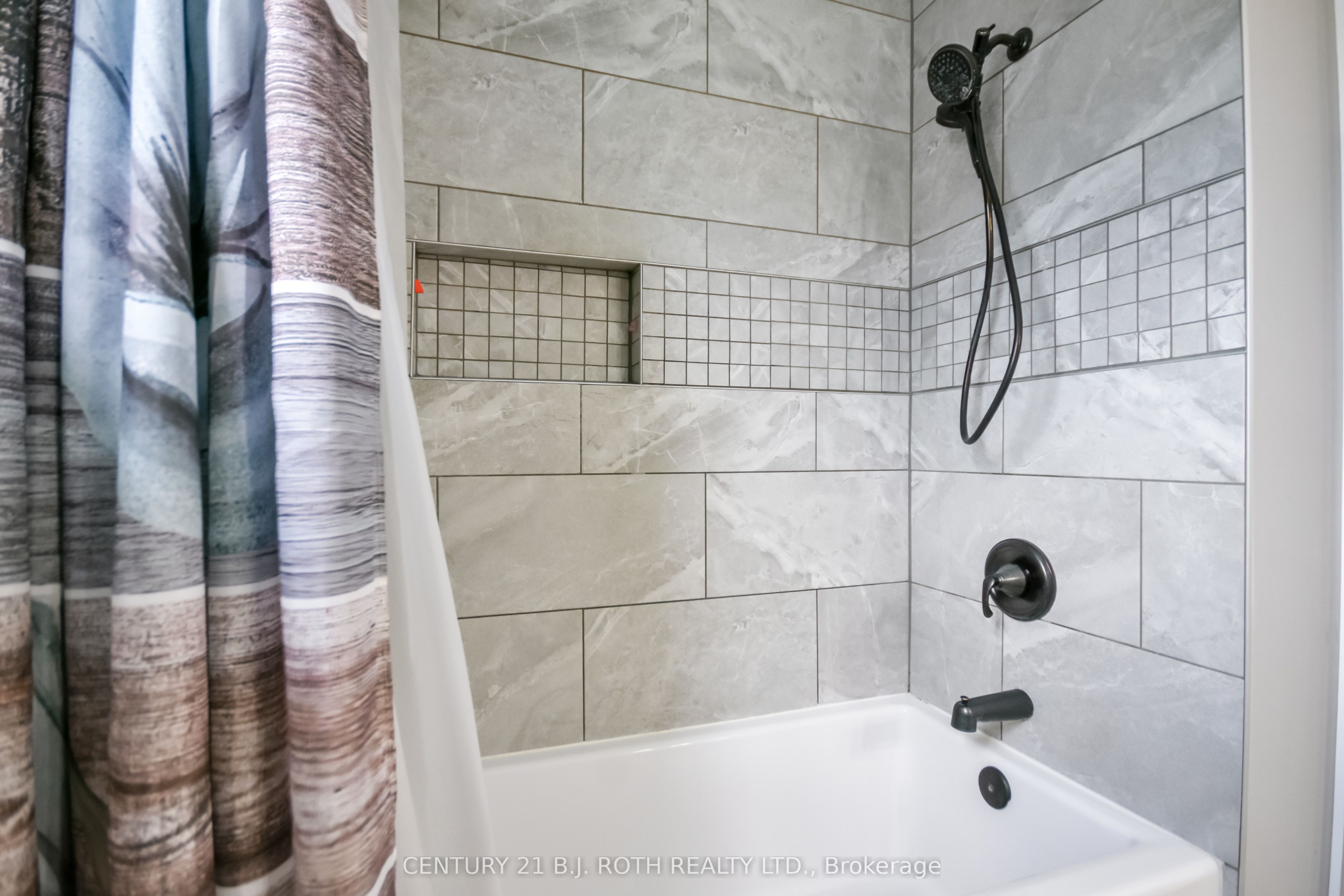 42 Farmstead Crescent Property Photo 21