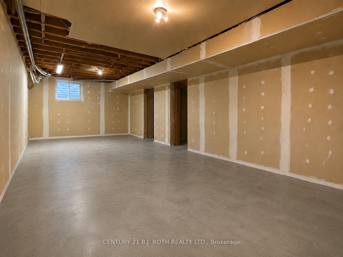 42 Farmstead Crescent Property Photo 23