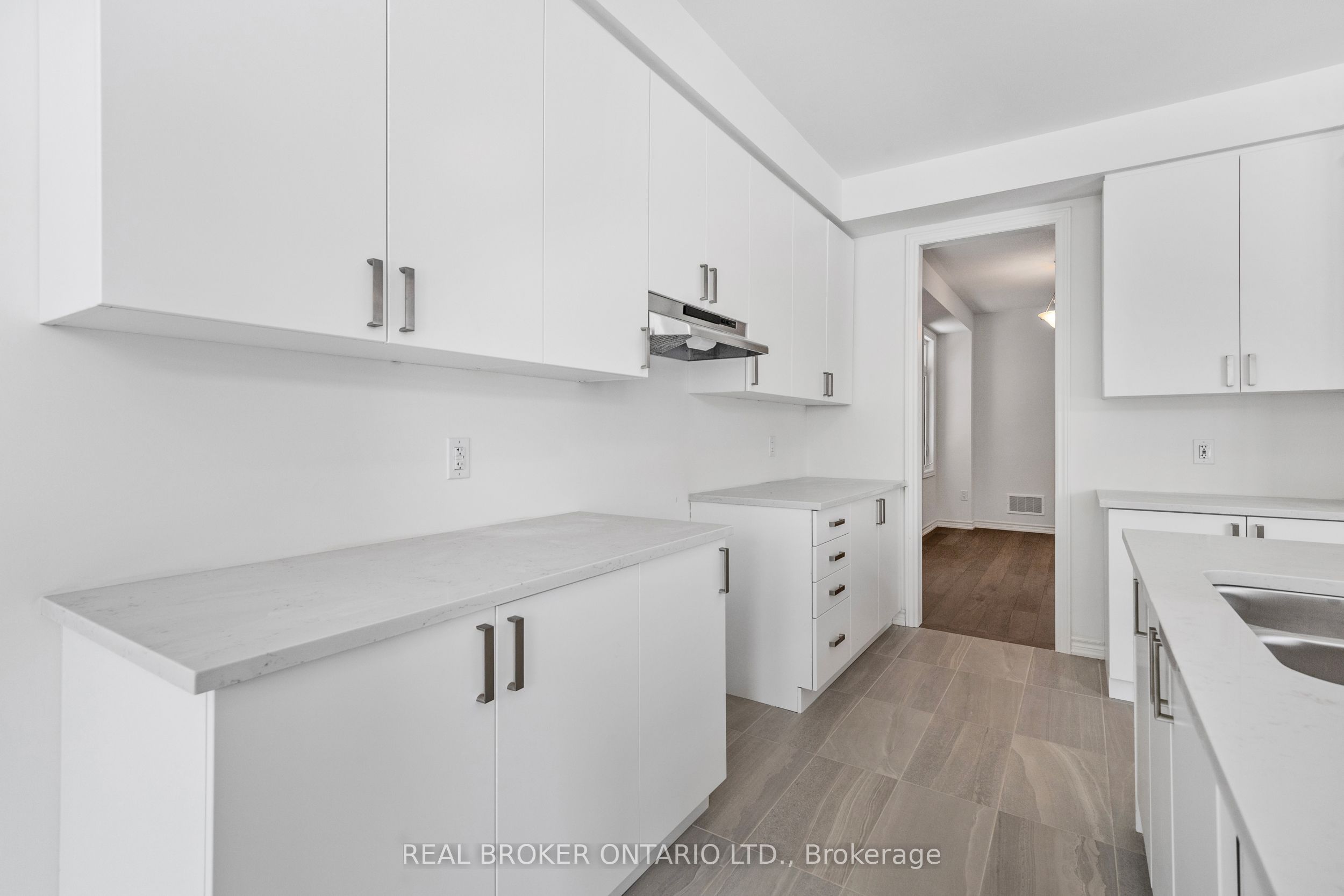 8 Daisy Street Property Photo 7