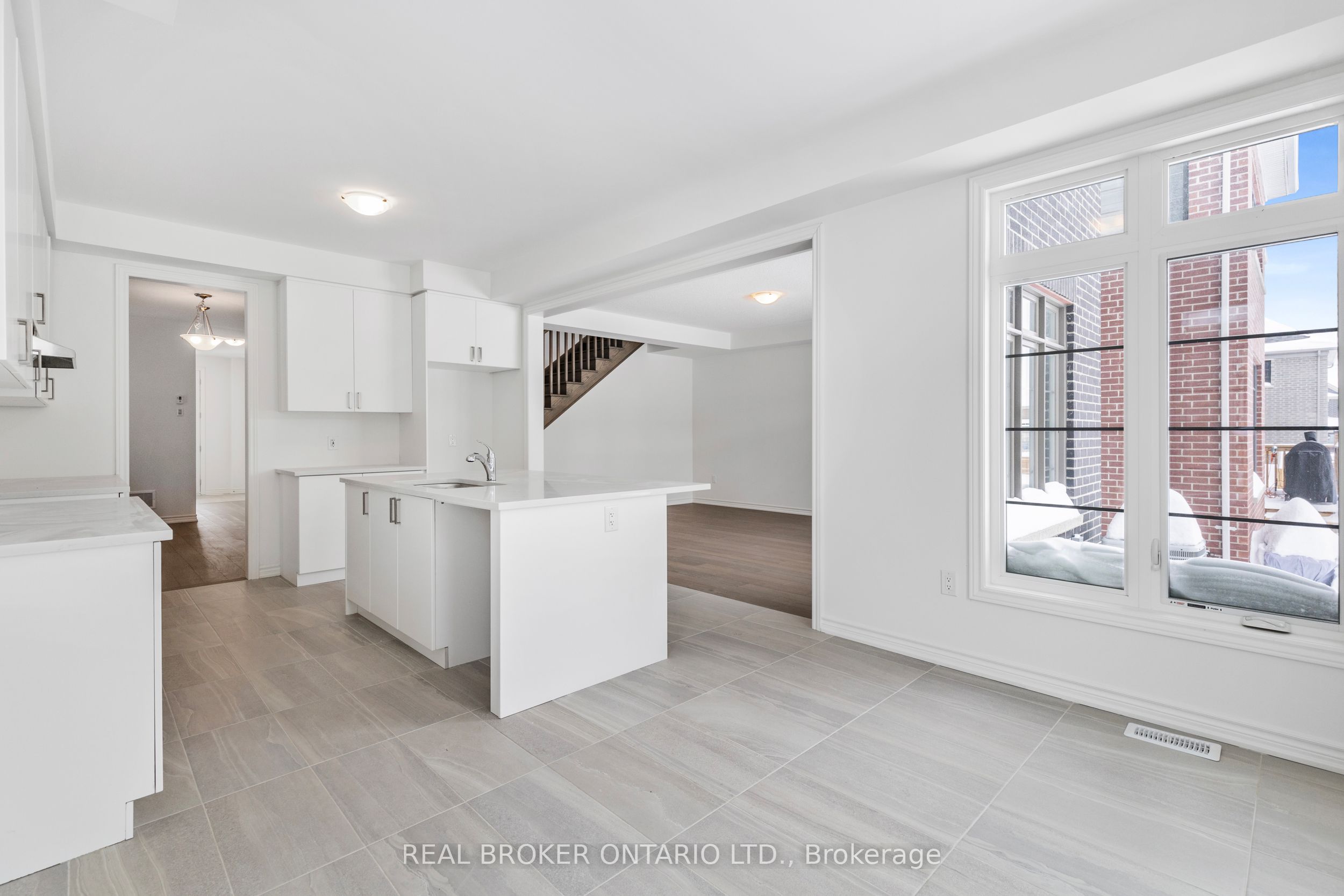 8 Daisy Street Property Photo 9