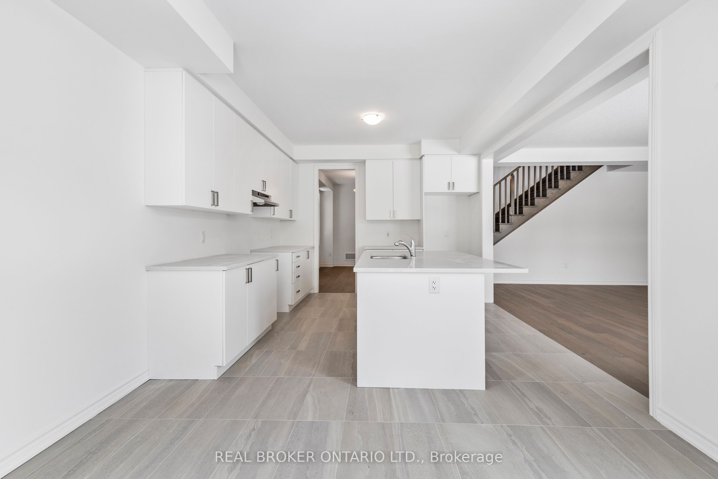 8 Daisy Street Property Photo 10