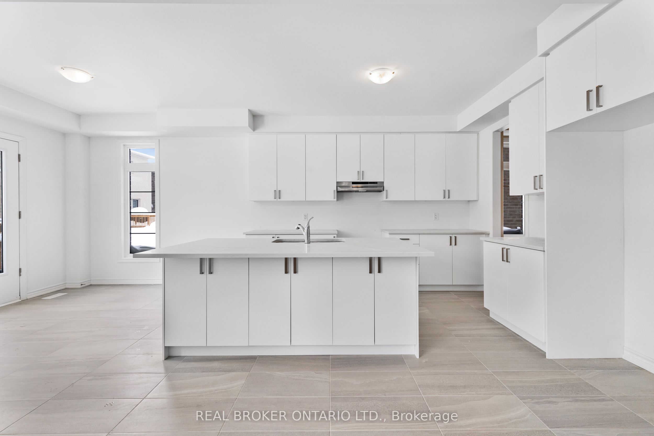 8 Daisy Street Property Photo 11