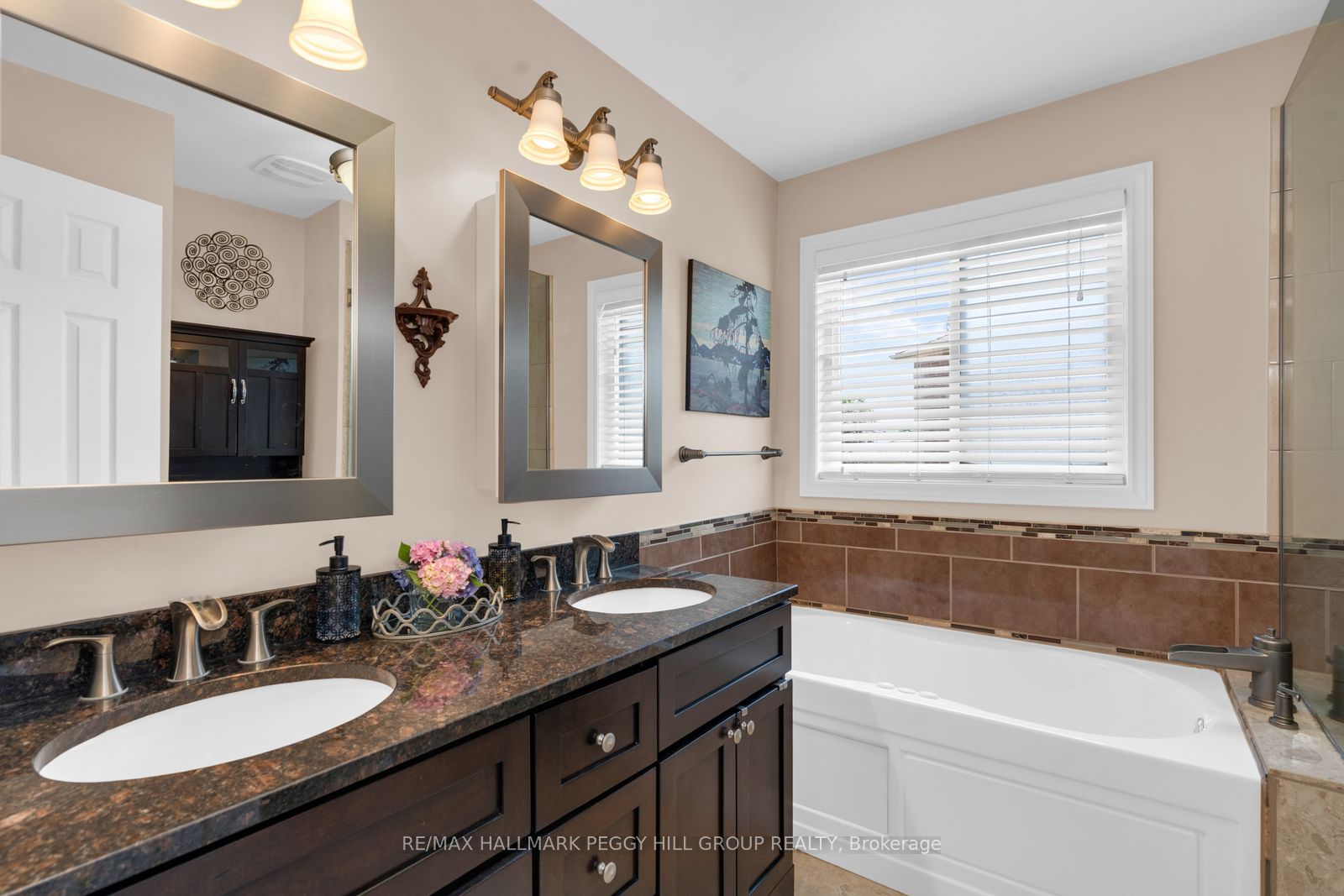 52 Summerset Drive Property Photo 12