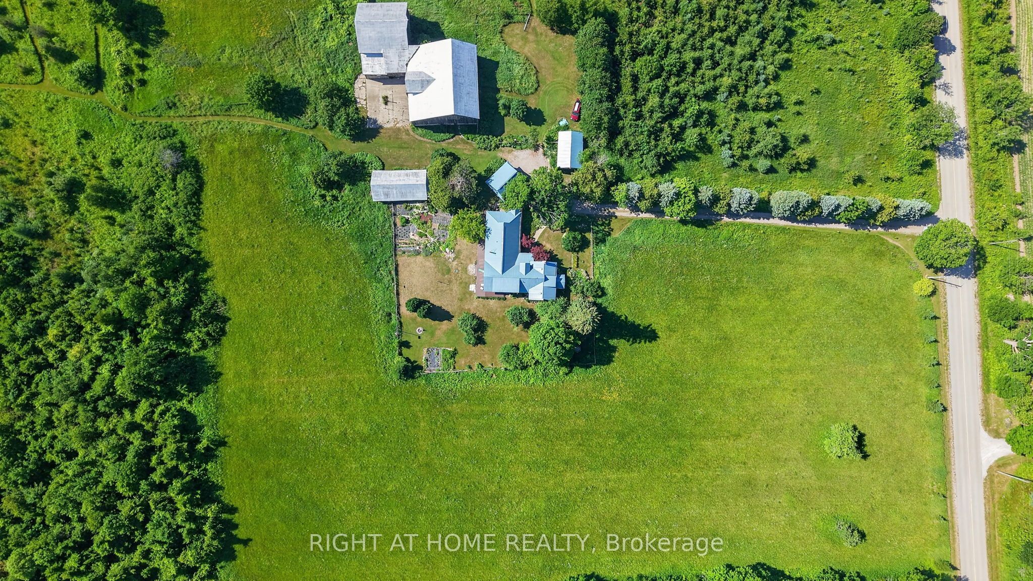1284 Rumney Road Property Photo 5