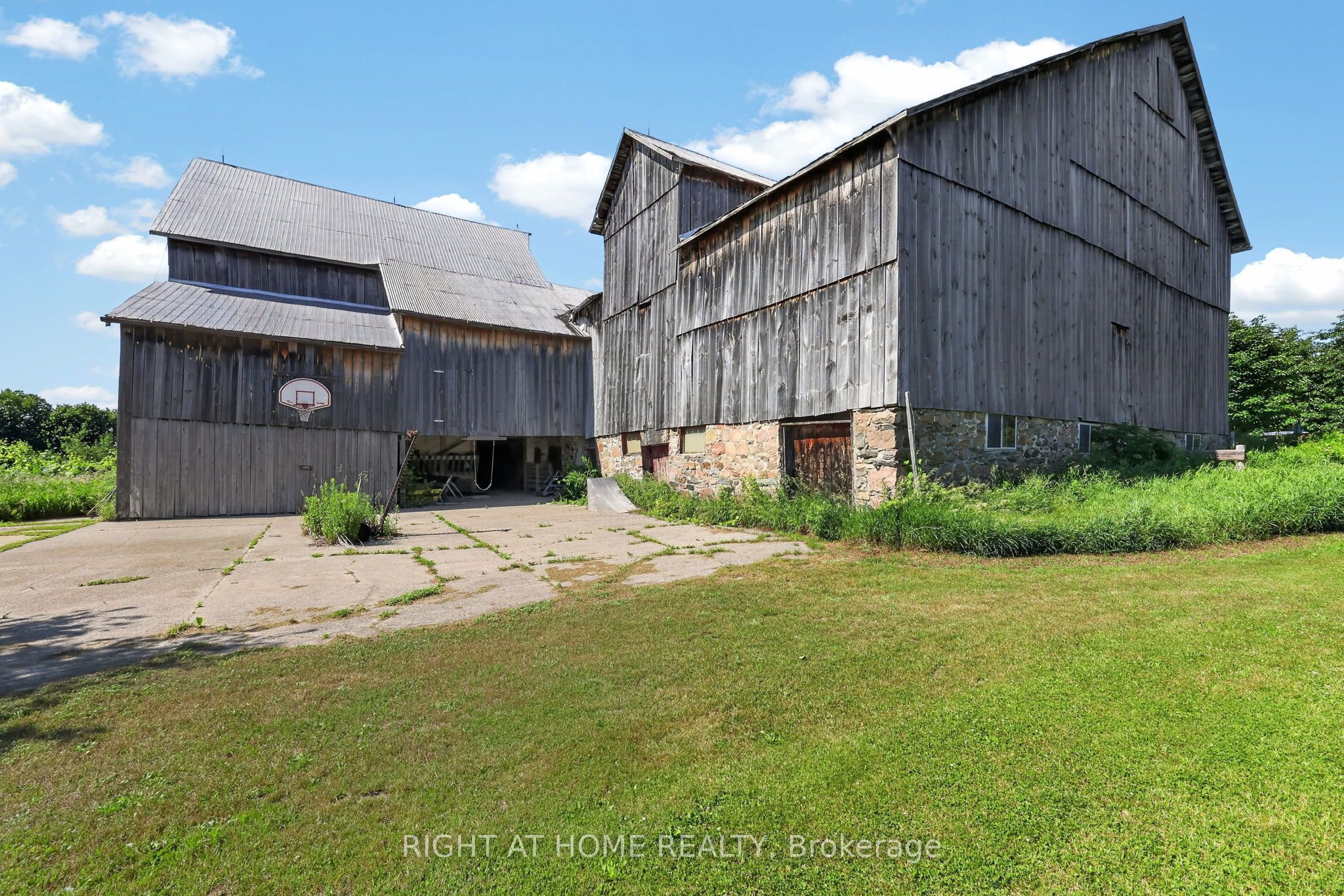 1284 Rumney Road Property Photo 8