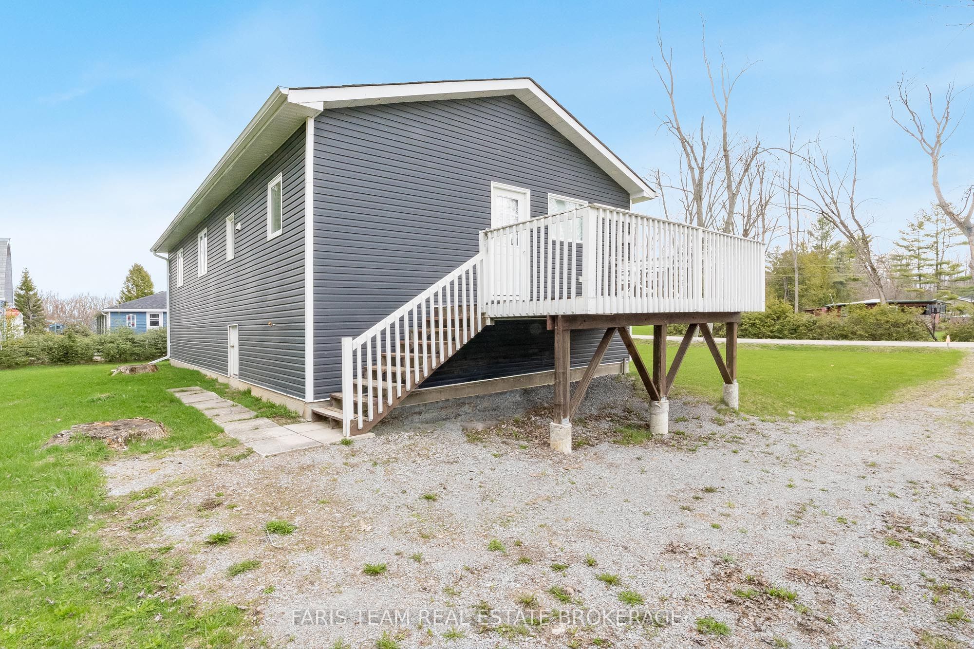 3554 John Street Property Photo 1