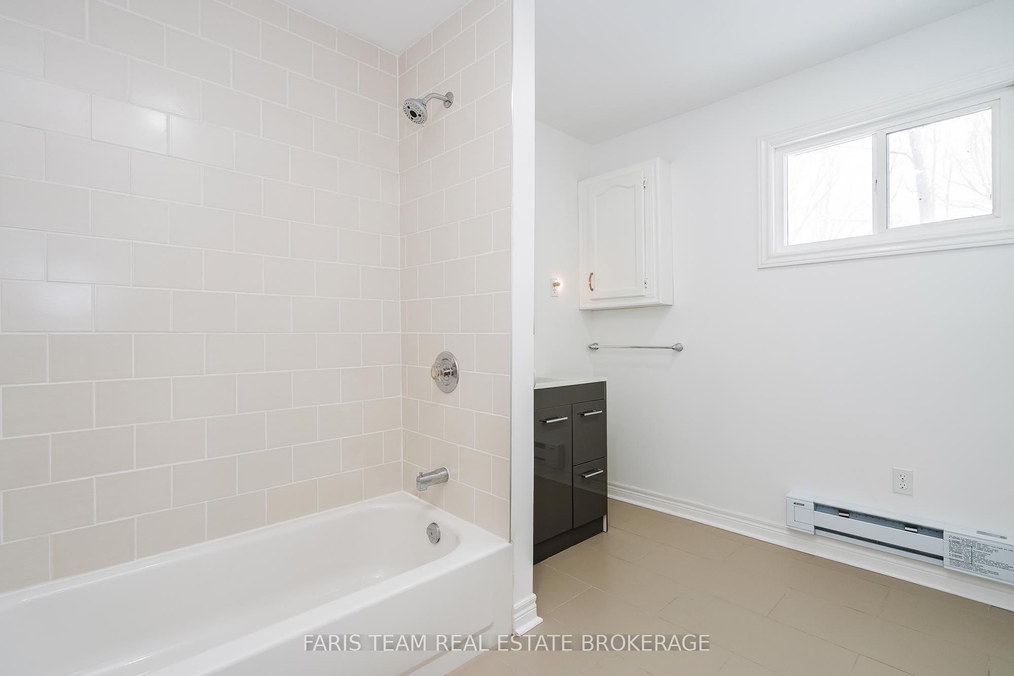 3554 John Street Property Photo 23