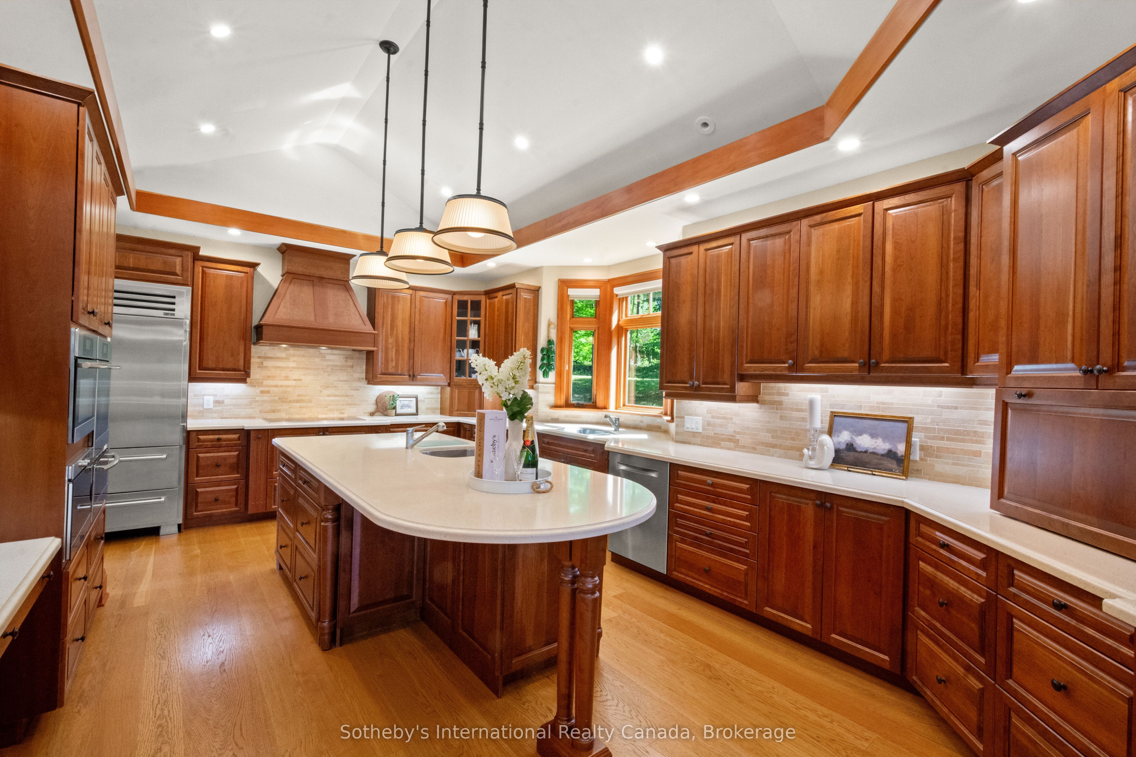 250 Gordon Drive Property Photo 25