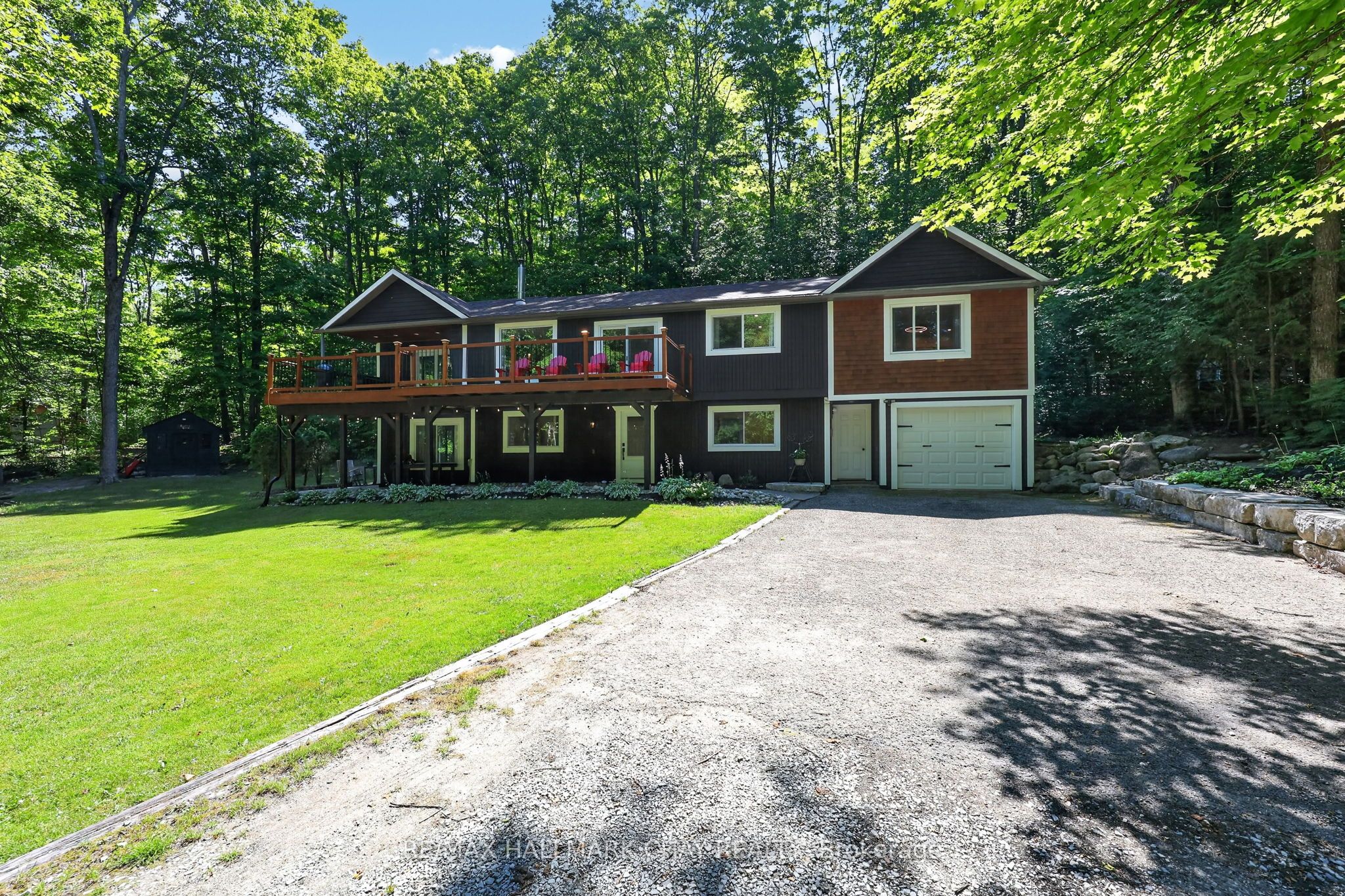 23 ALGONQUIN Trail Property Photo 1