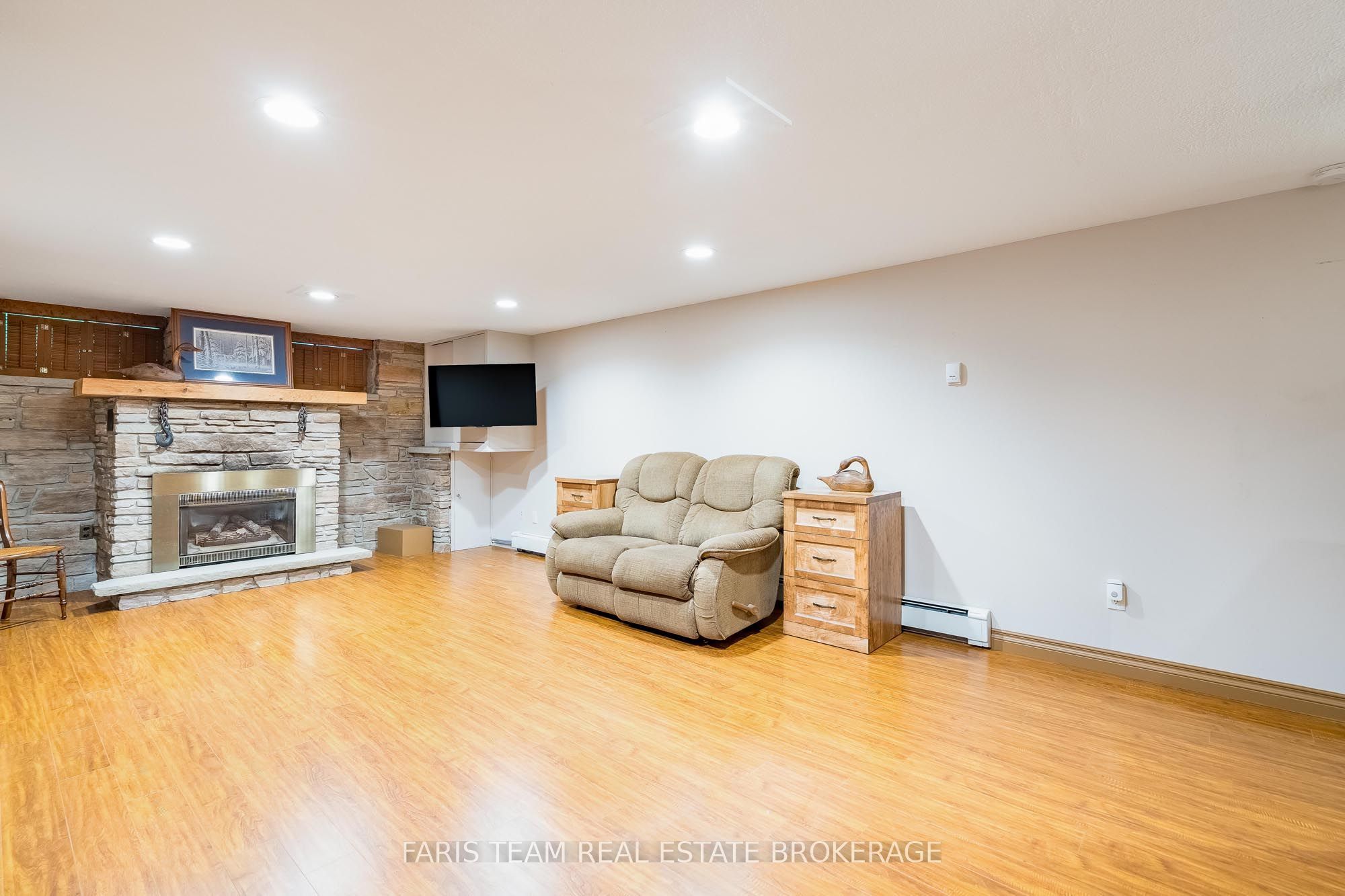 51 Davies Crescent Property Photo 28