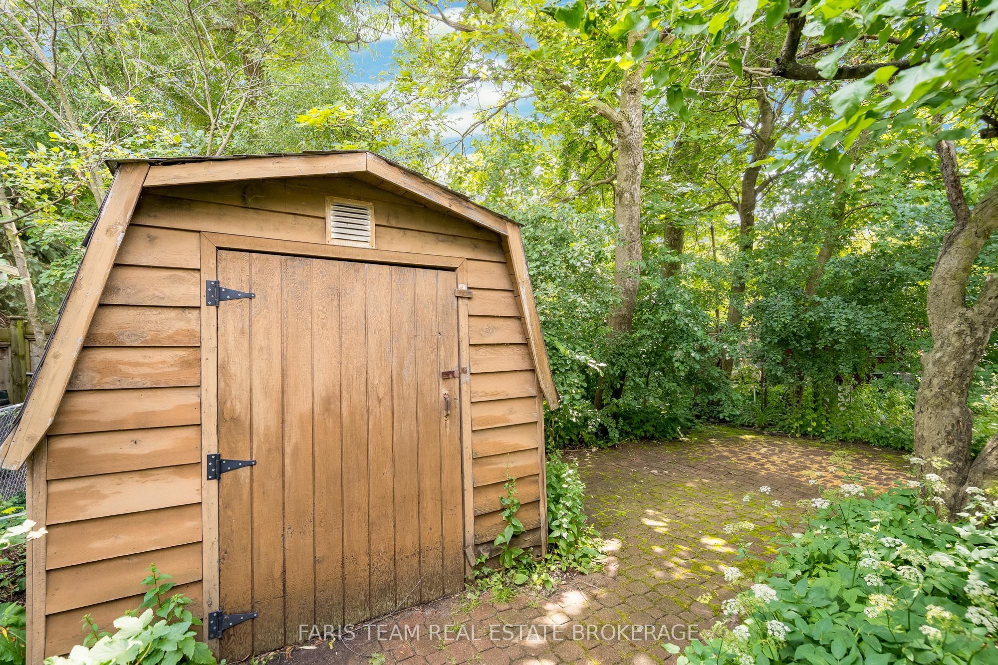 51 Davies Crescent Property Photo 35