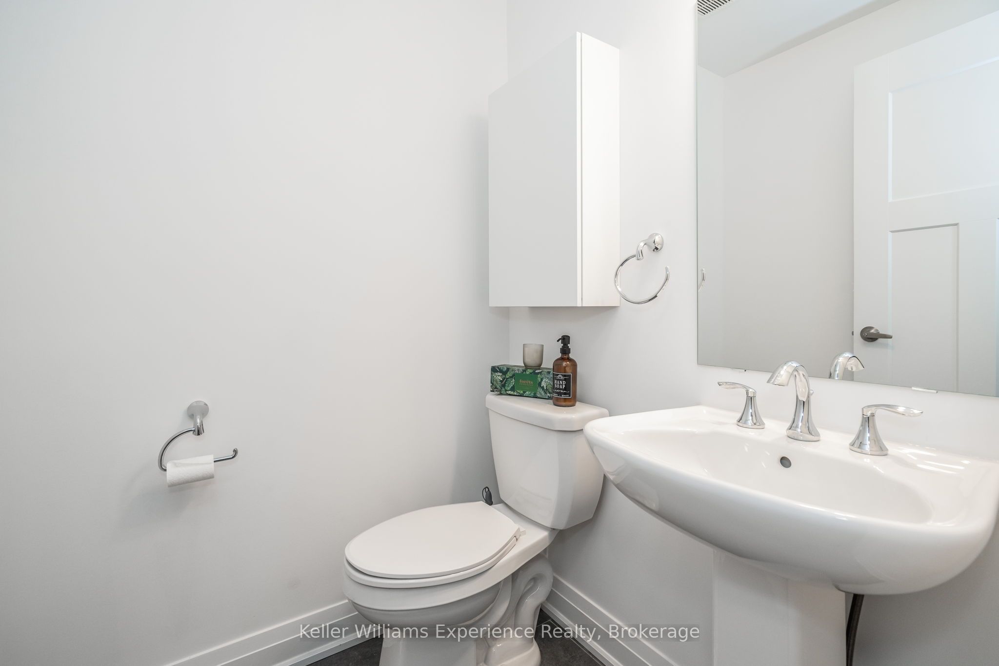 24 Danielle Crescent Property Photo 7