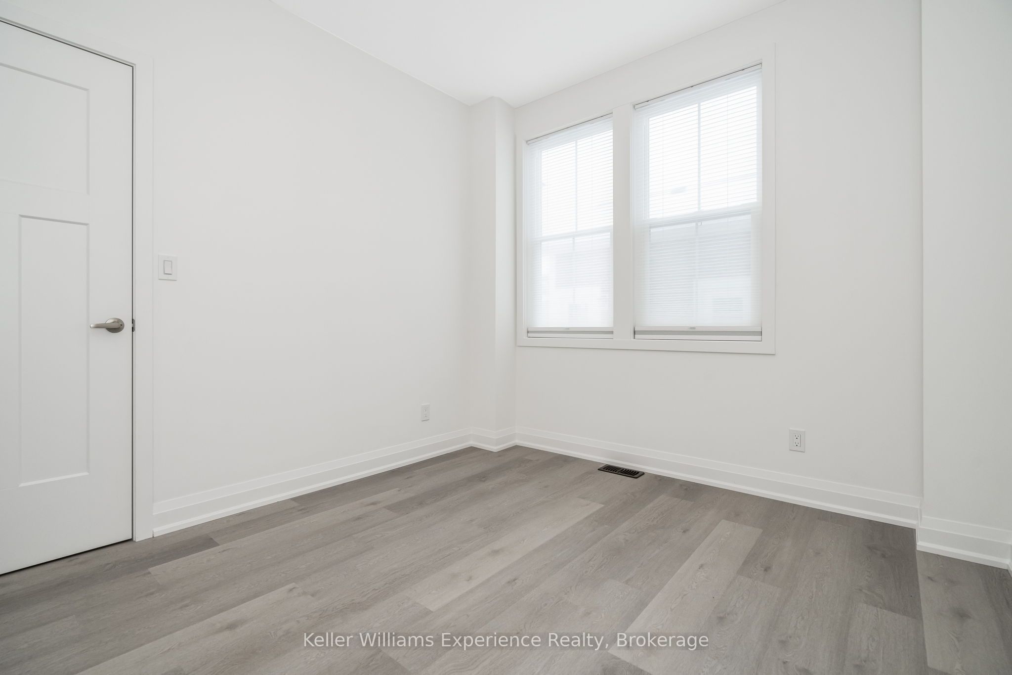 24 Danielle Crescent Property Photo 9