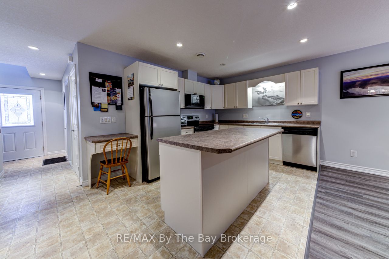 65 Meadow Lane Property Photo 8