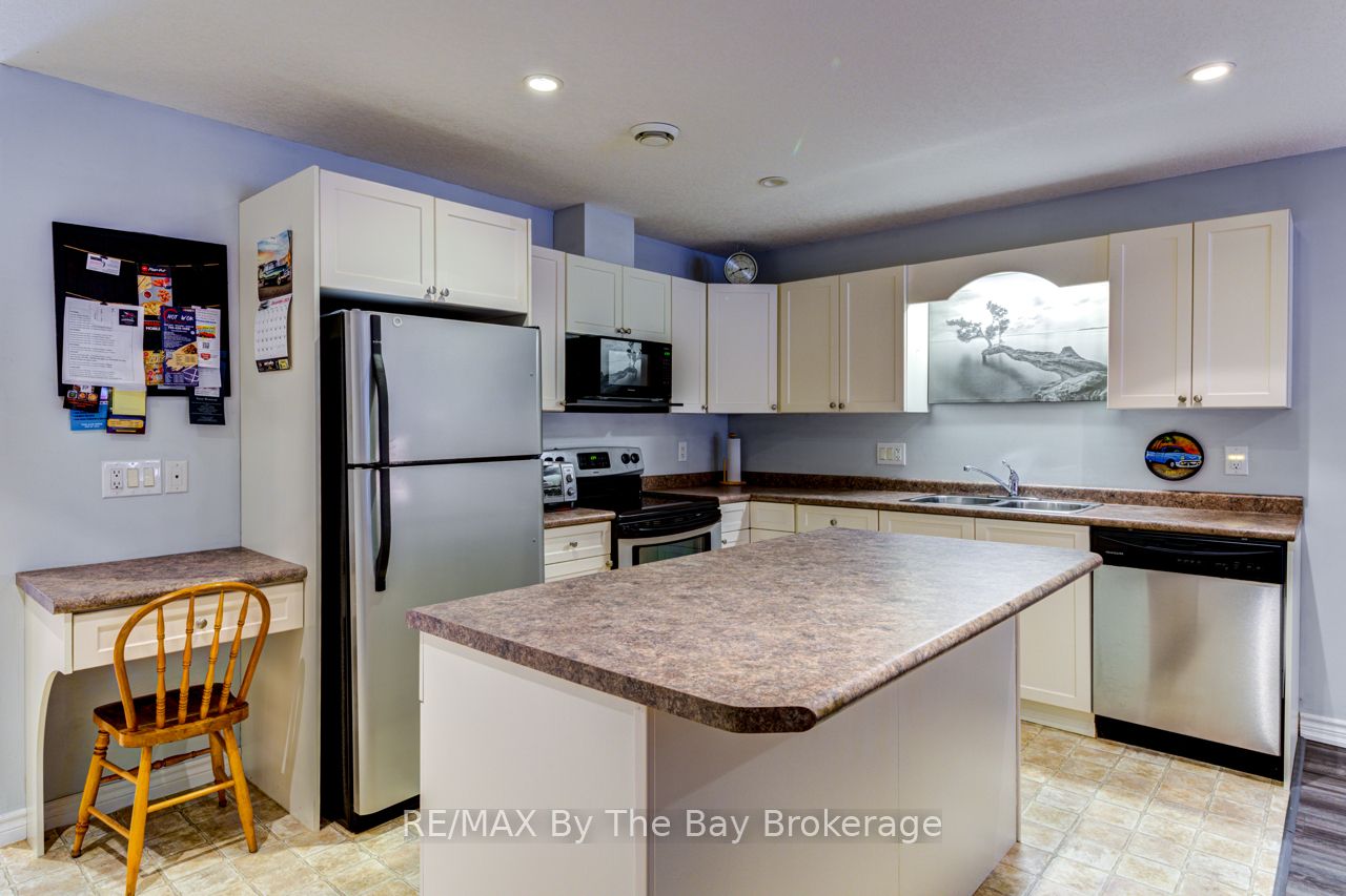 65 Meadow Lane Property Photo 9