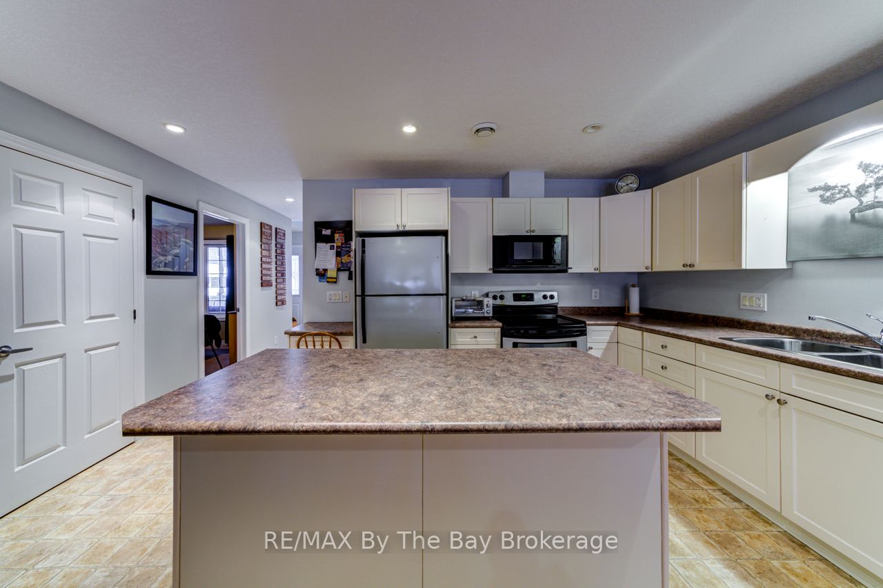 65 Meadow Lane Property Photo 10