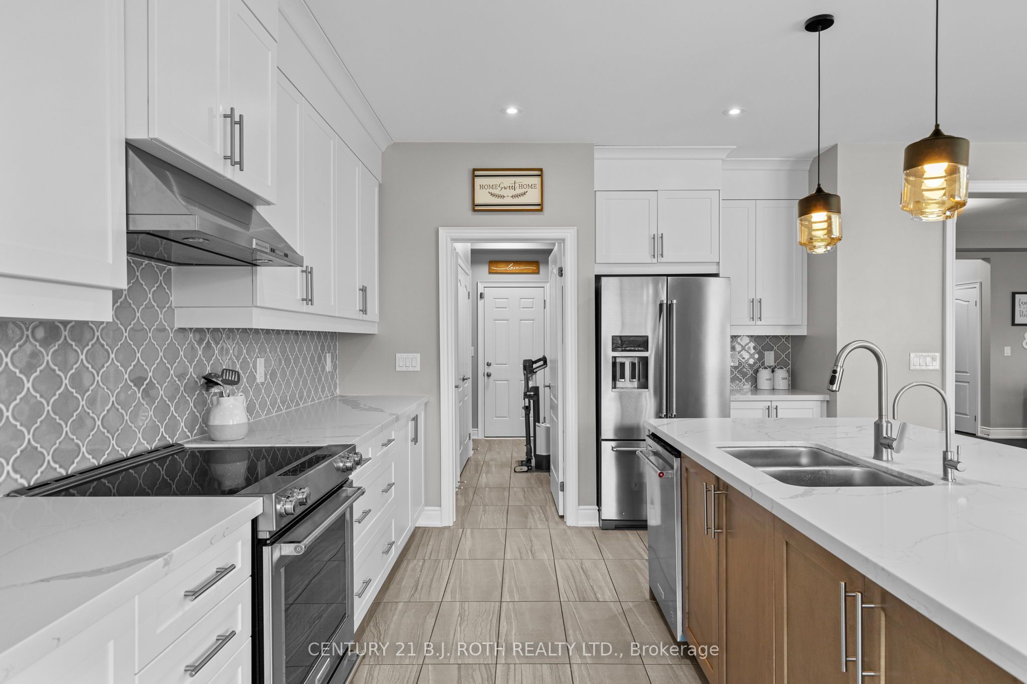 3015 Annalysse Drive Property Photo 11