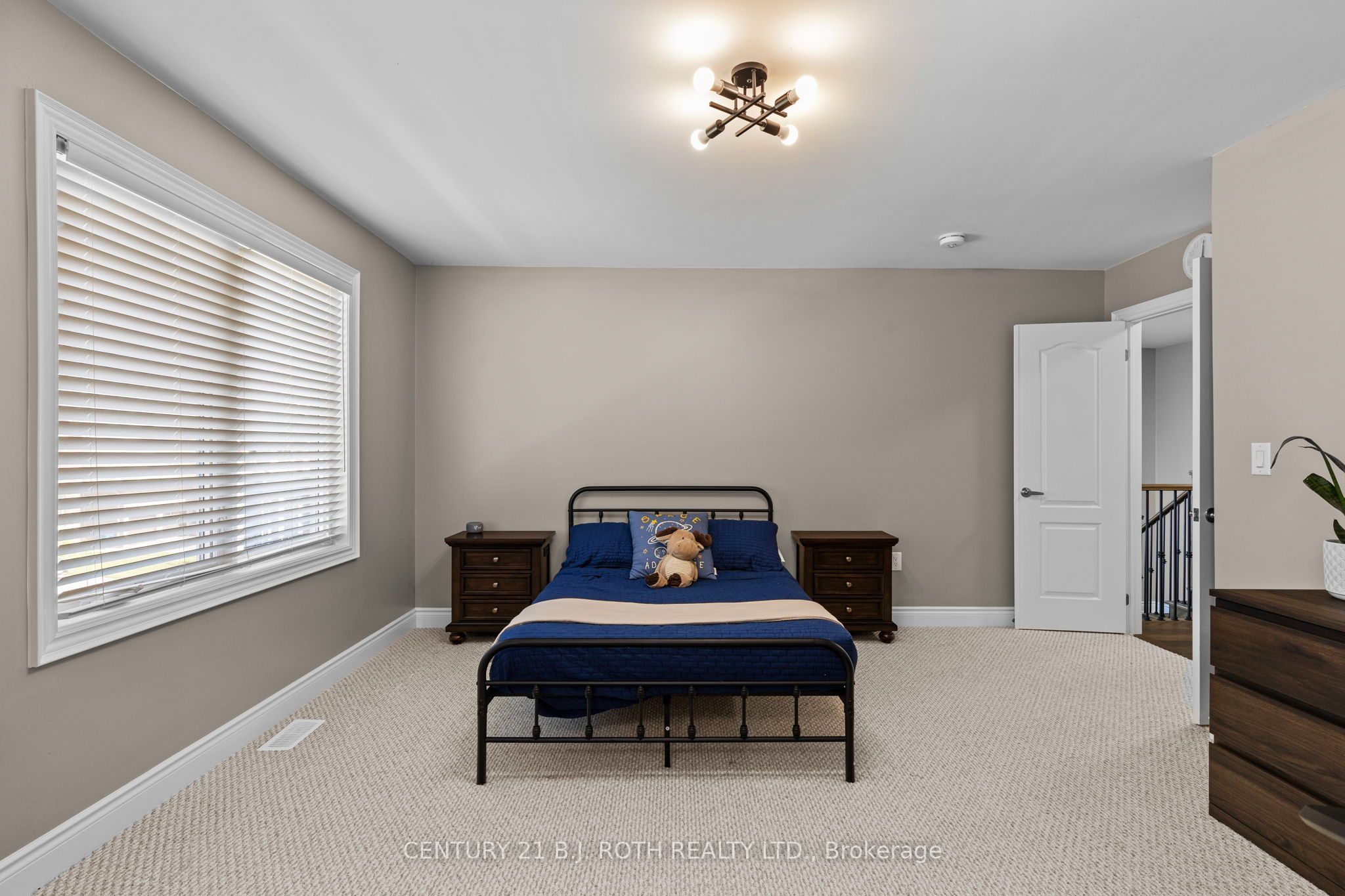 3015 Annalysse Drive Property Photo 19