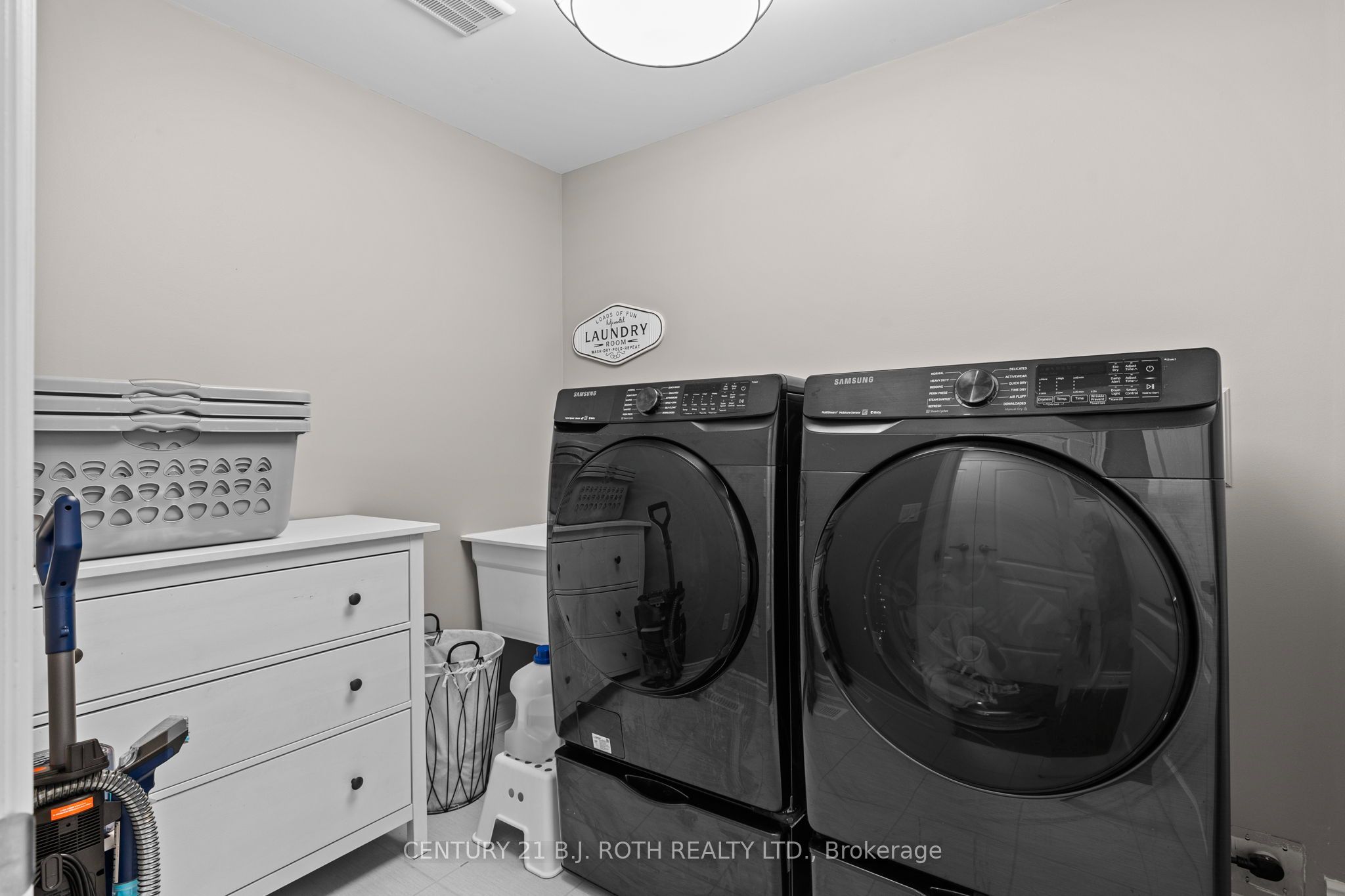 3015 Annalysse Drive Property Photo 25