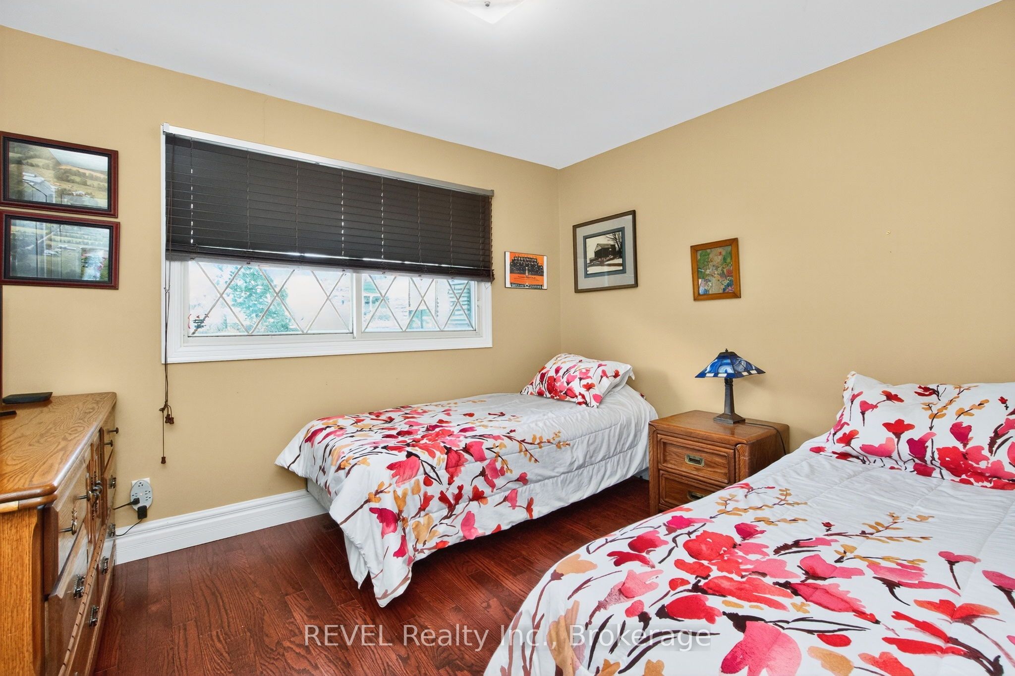 635 William Street Property Photo 27