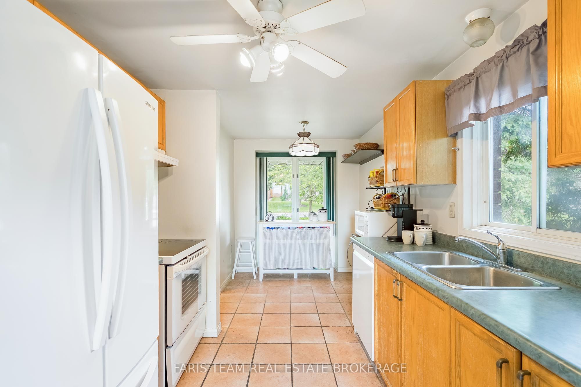 361 Galloway Boulevard Property Photo 9
