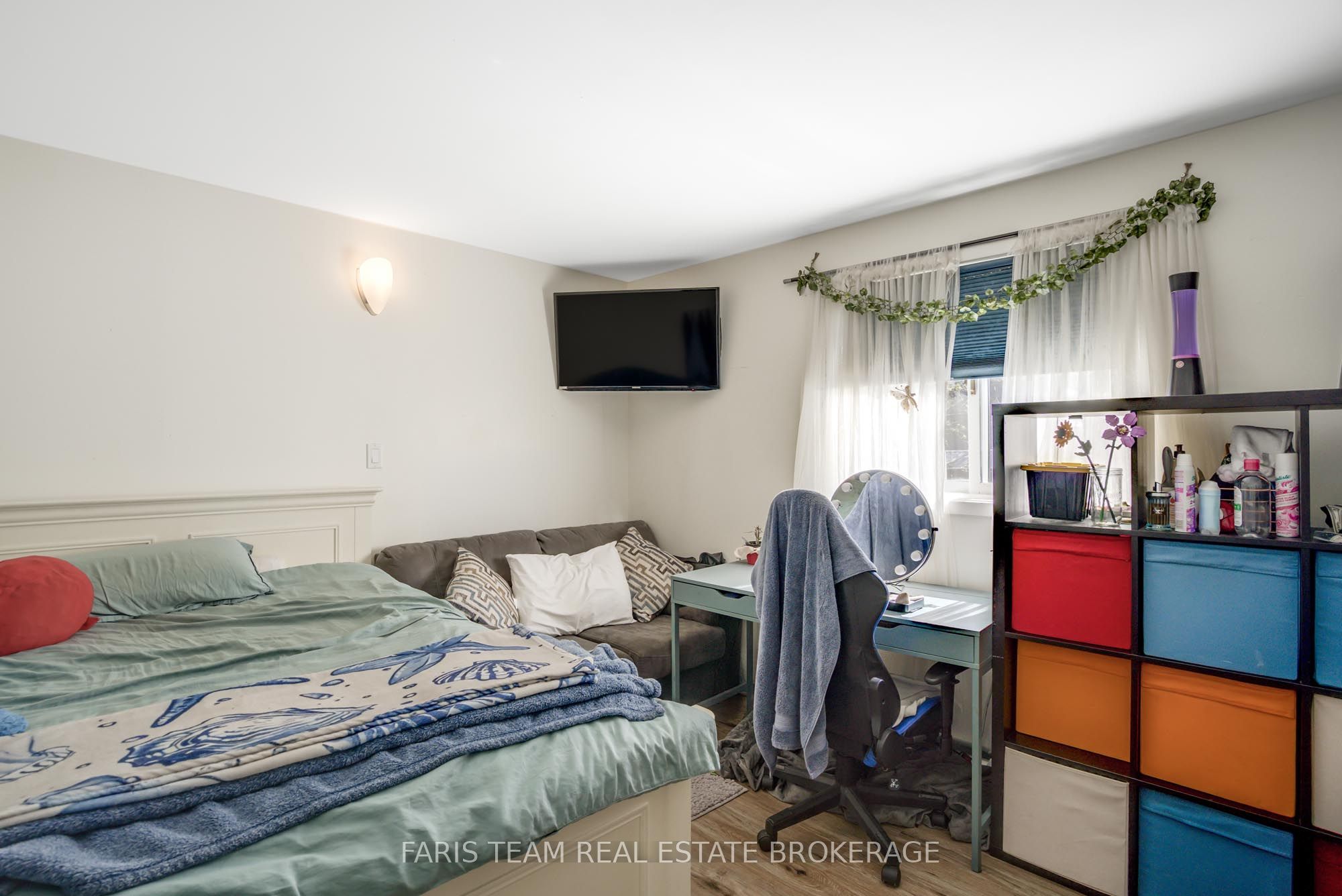 179 John Street Property Photo 10