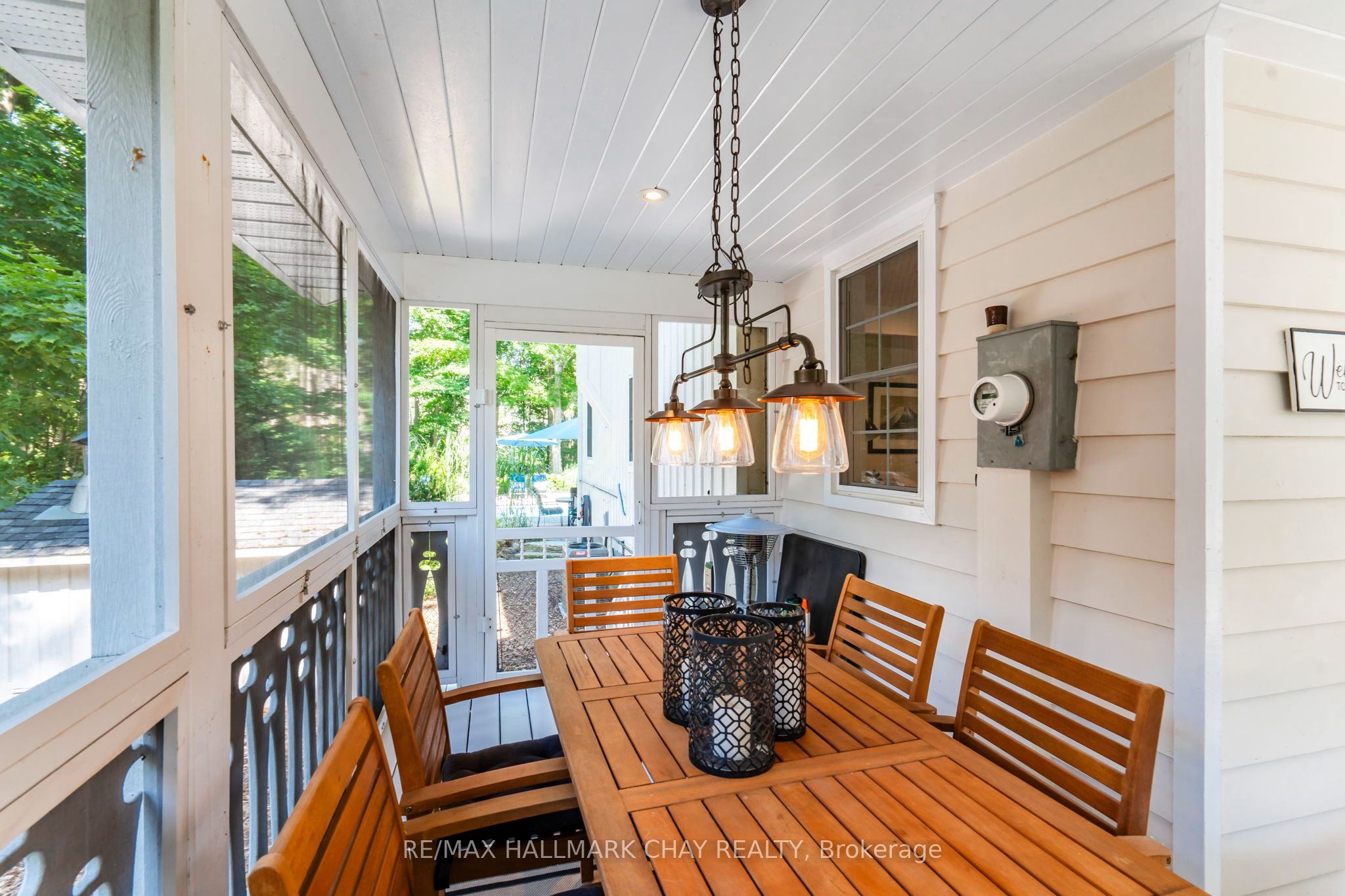 18 Pine Lane Property Photo 6