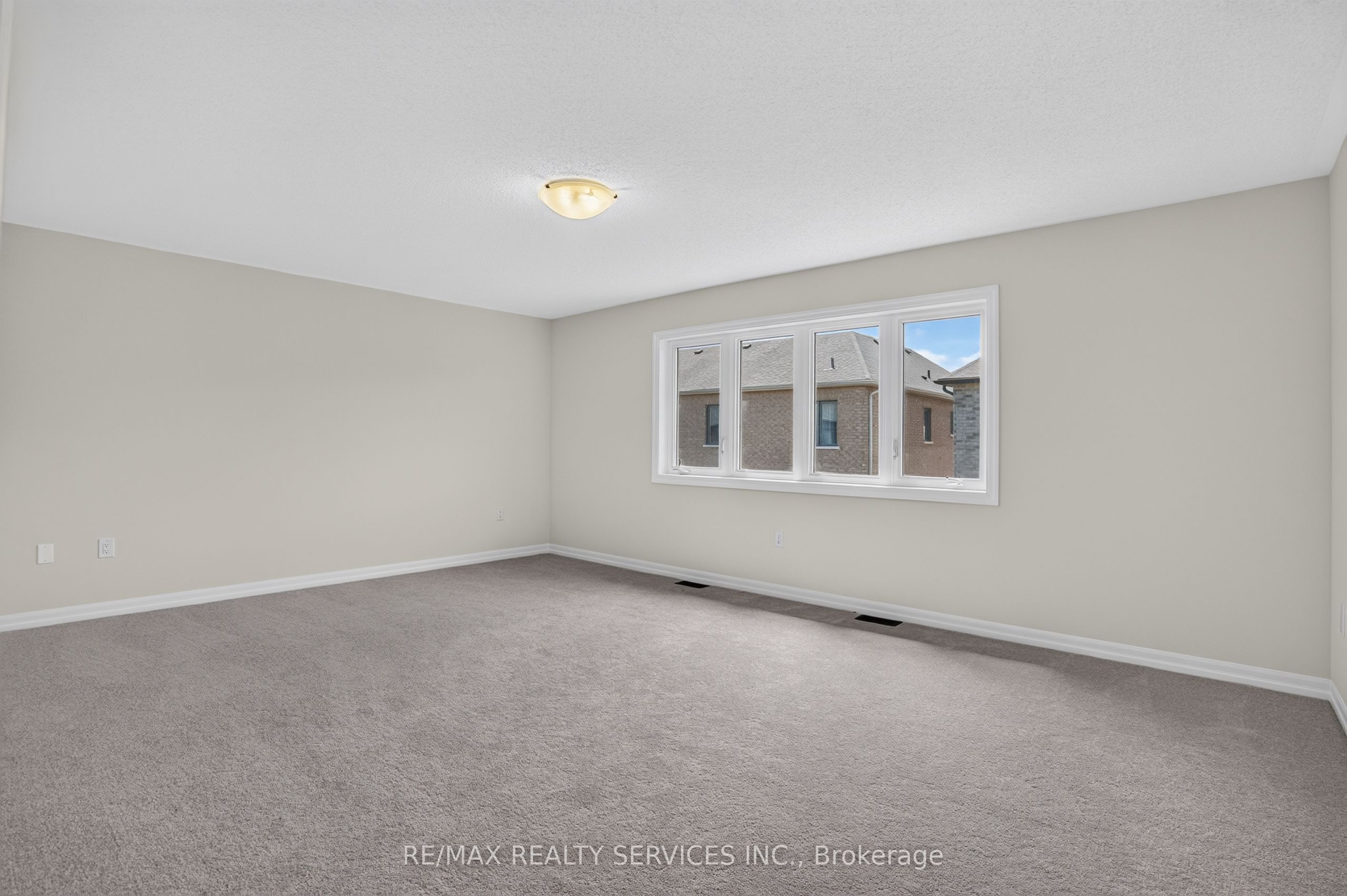 244 Warden Street Property Photo 33