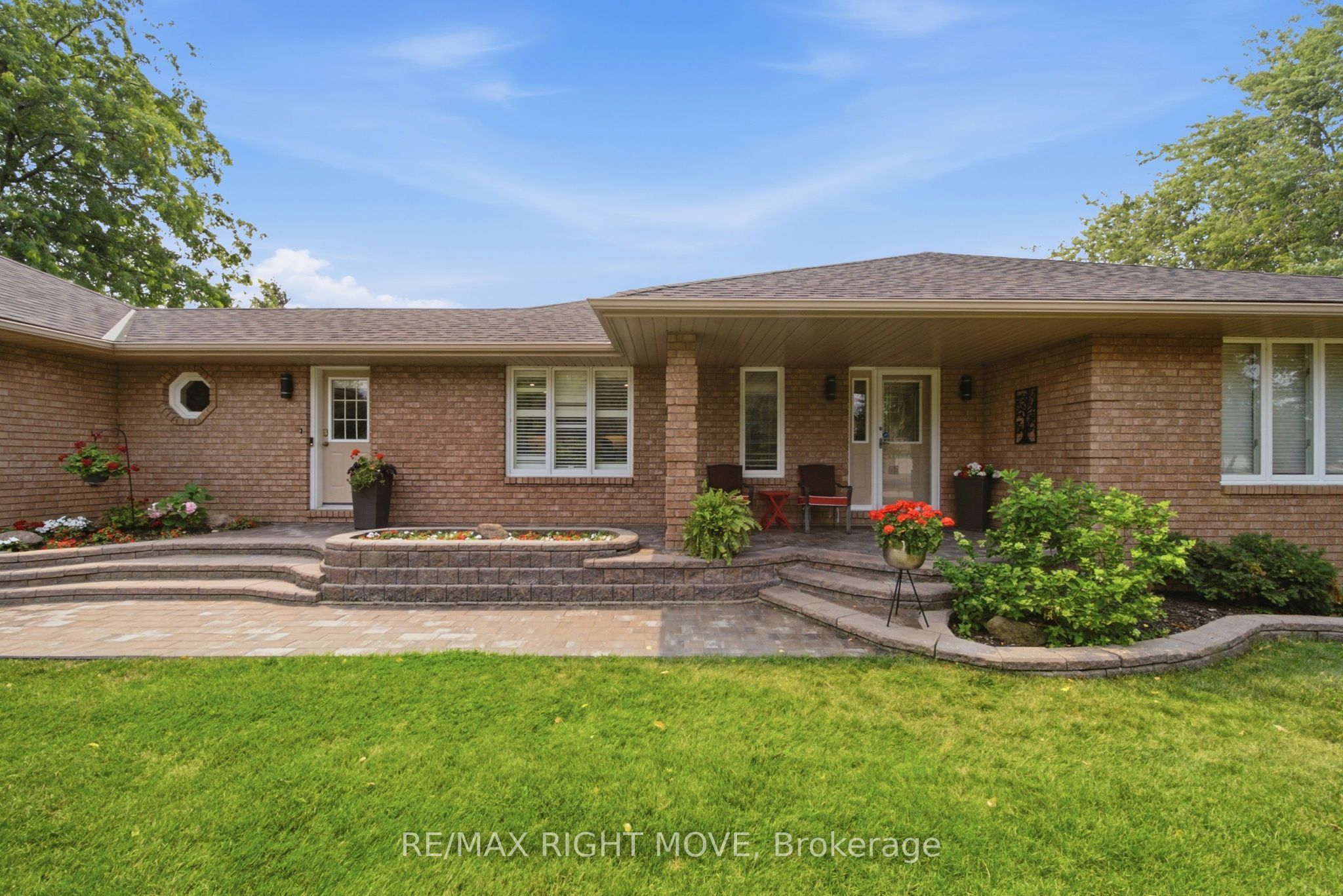 2 Lavender Court Property Photo 2