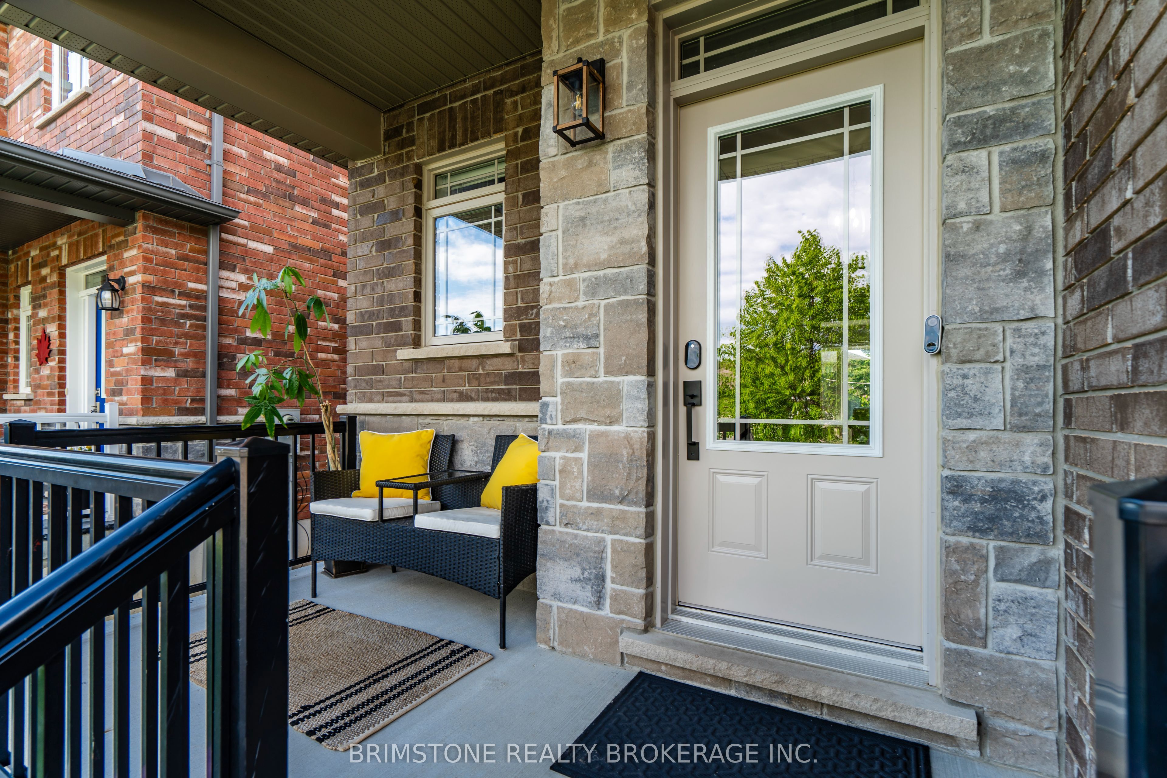15 Lowry Court Property Photo 4