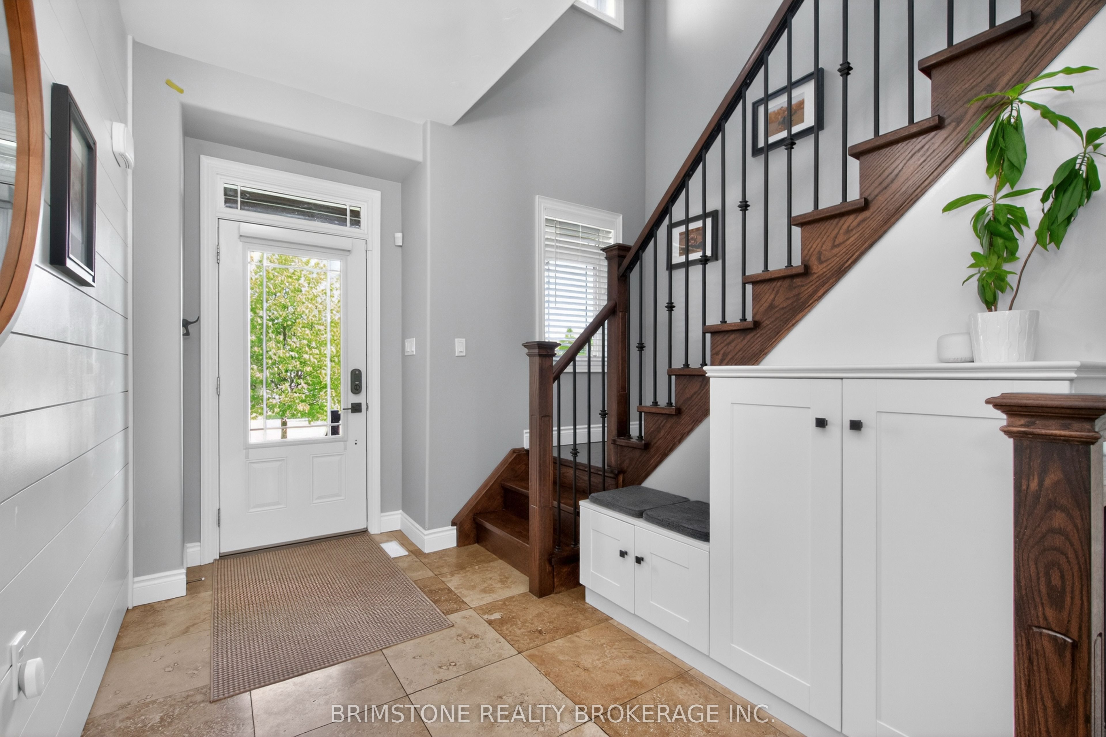 15 Lowry Court Property Photo 5