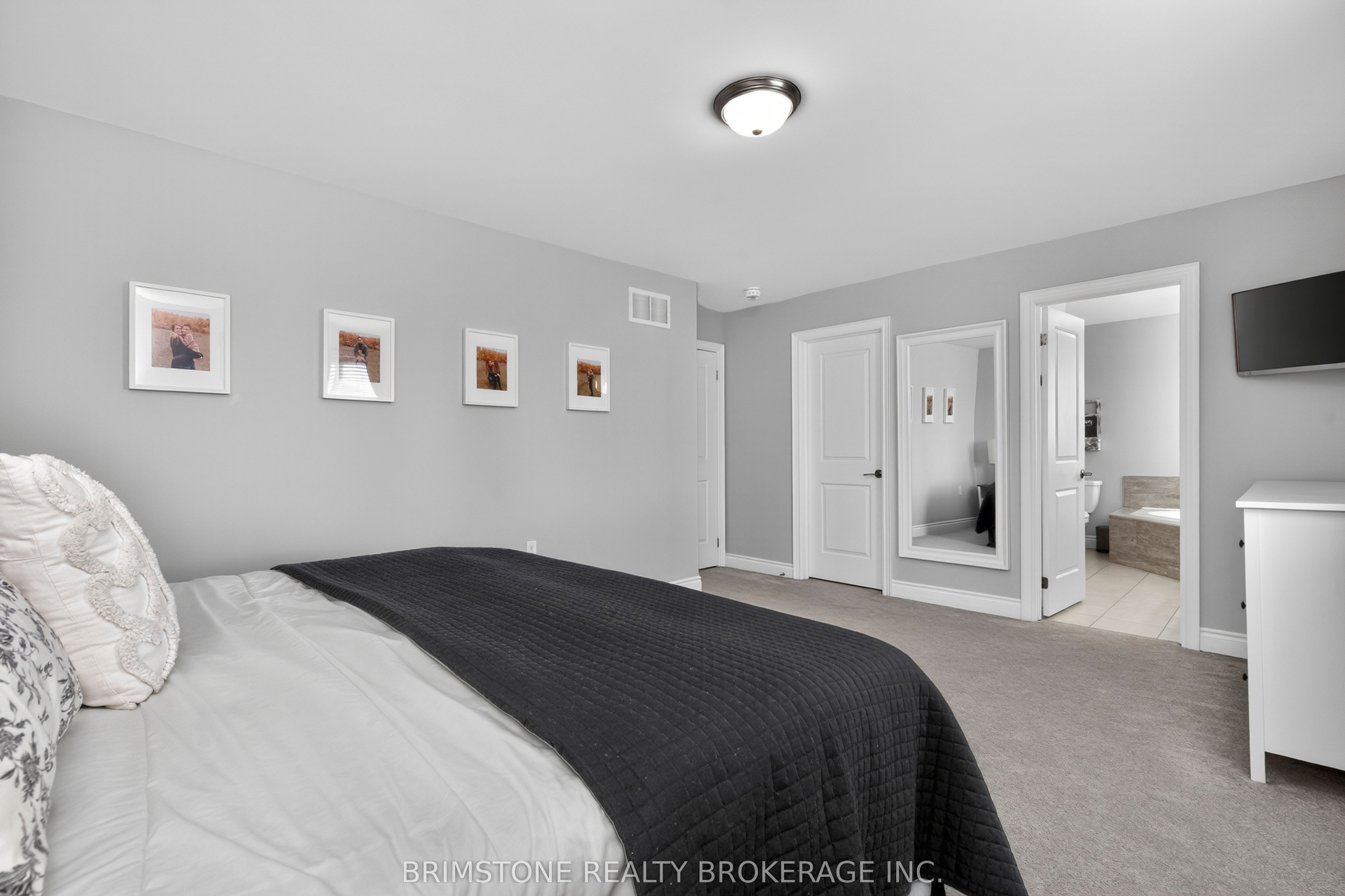 15 Lowry Court Property Photo 19