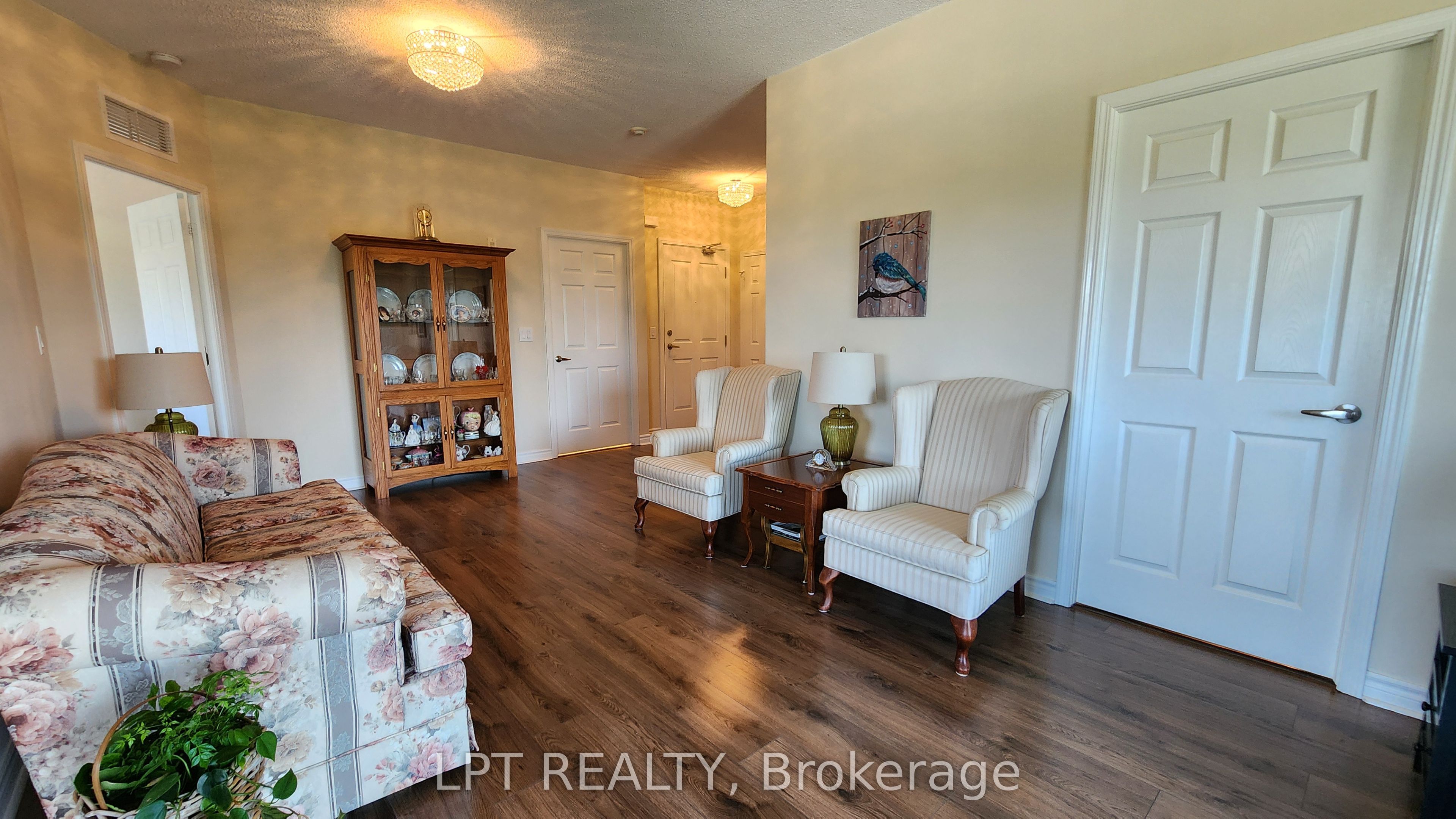 354 Atherley Road 303 Property Photo 6